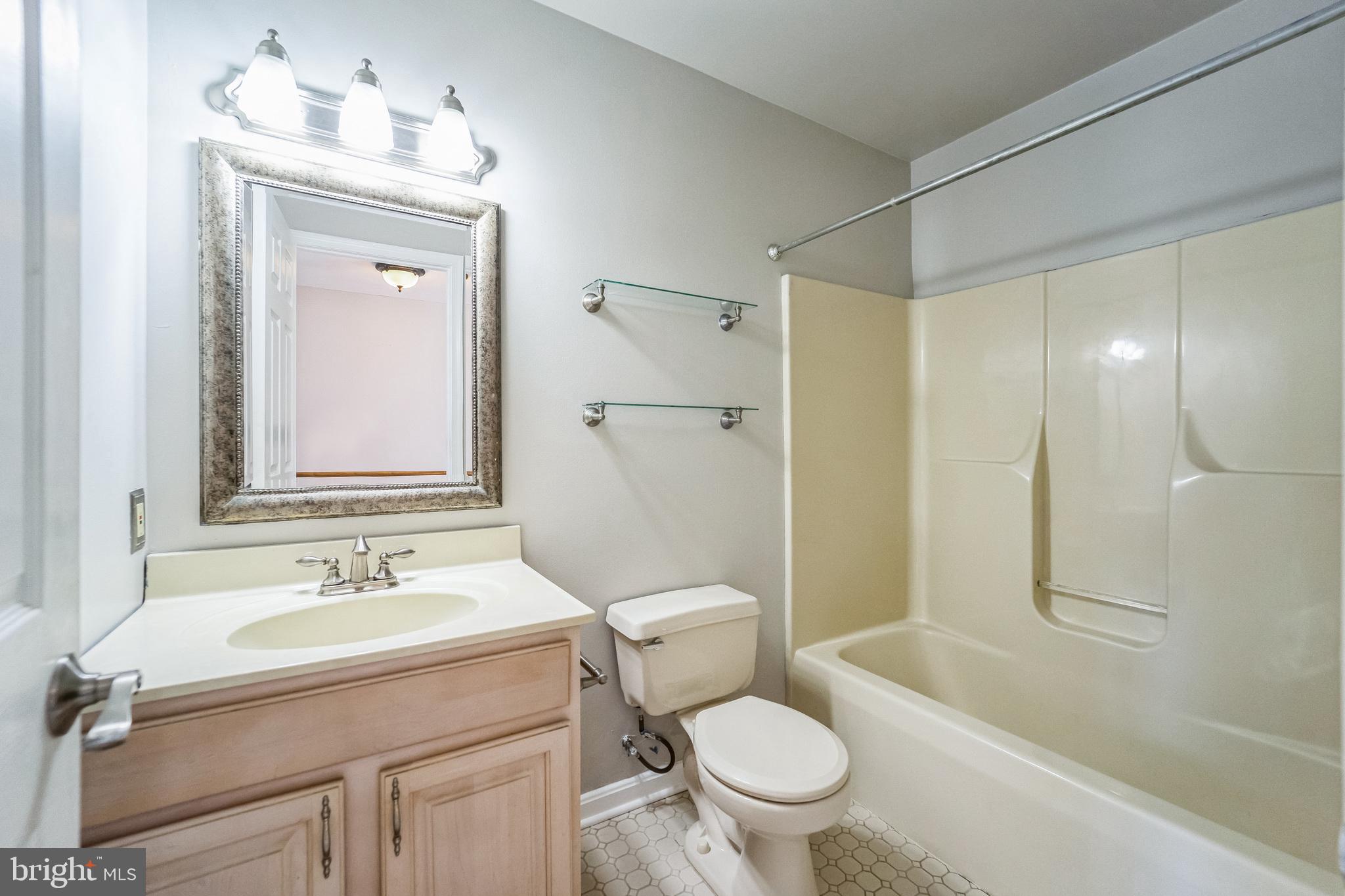 ARBOUR GREEN - Residential Lease