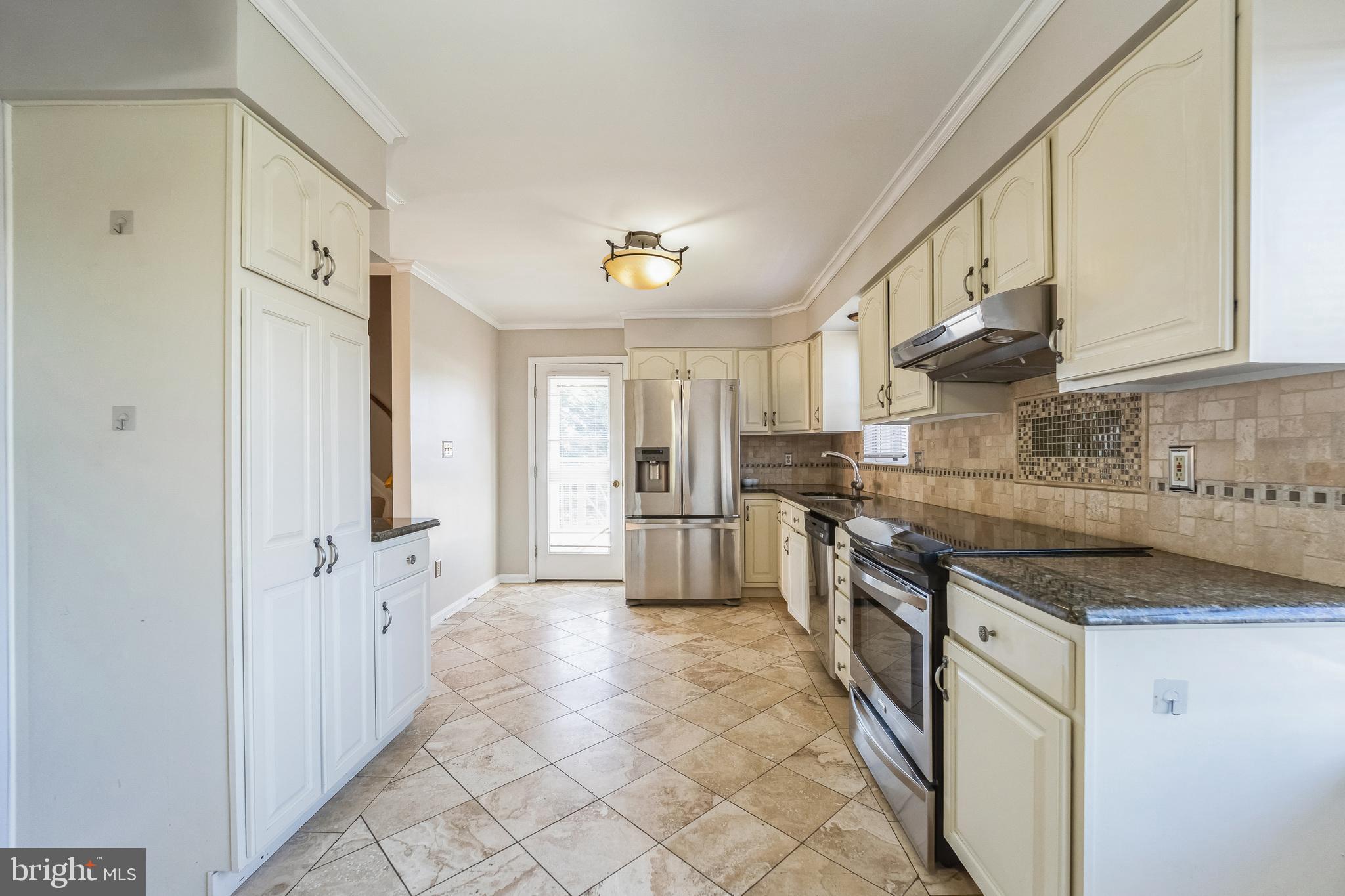 ARBOUR GREEN - Residential Lease