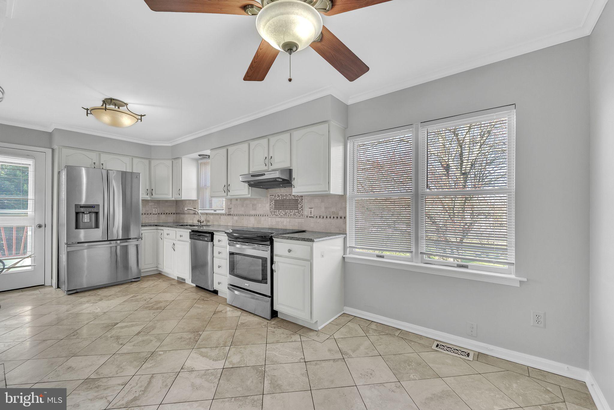 ARBOUR GREEN - Residential Lease