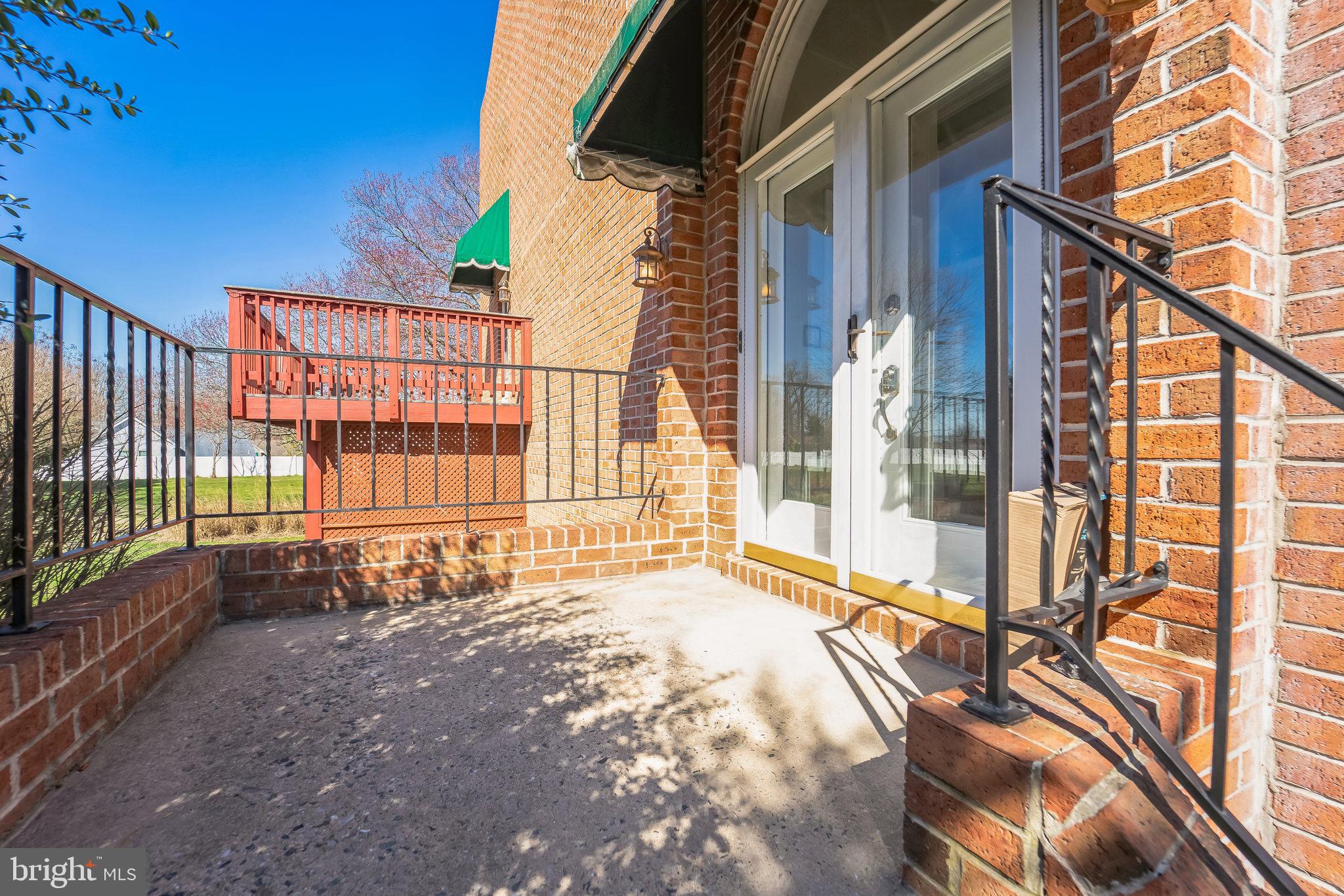 ARBOUR GREEN - Residential Lease