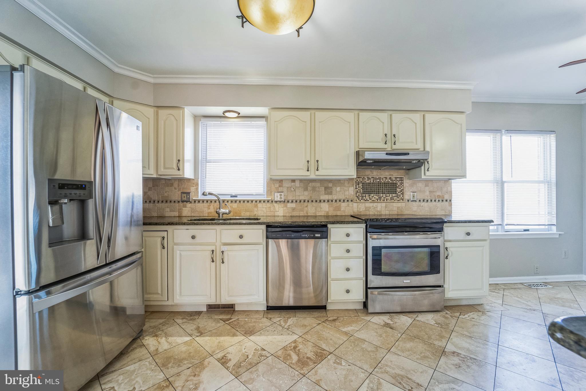 ARBOUR GREEN - Residential Lease