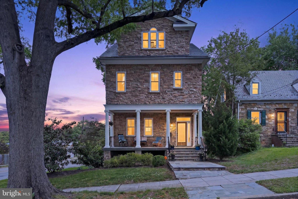 Photo of 4125 19th Street NE, WASHINGTON, DC 20018 (MLS # DCDC2280980)
