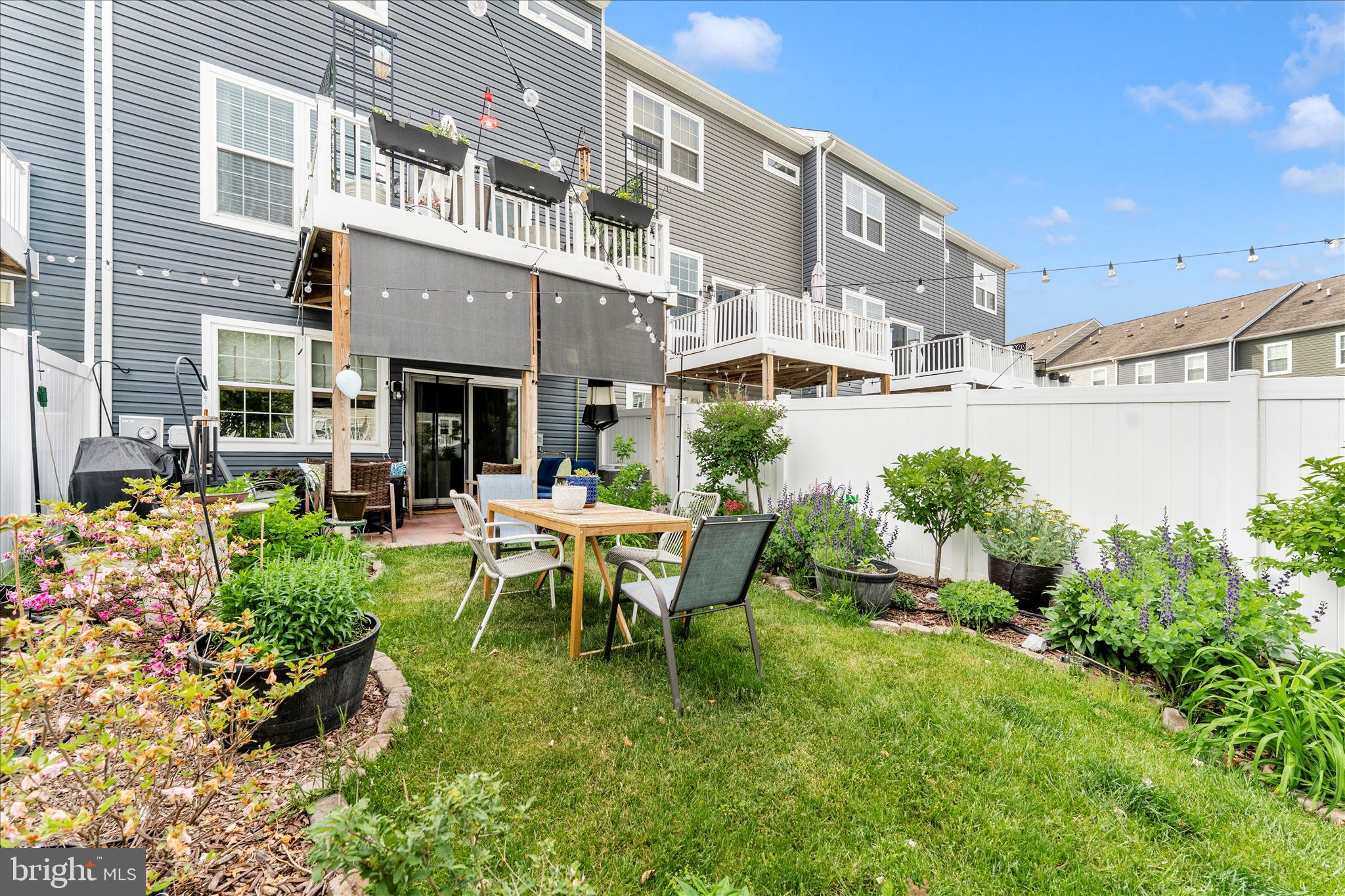 WESTVIEW SOUTH - Residential