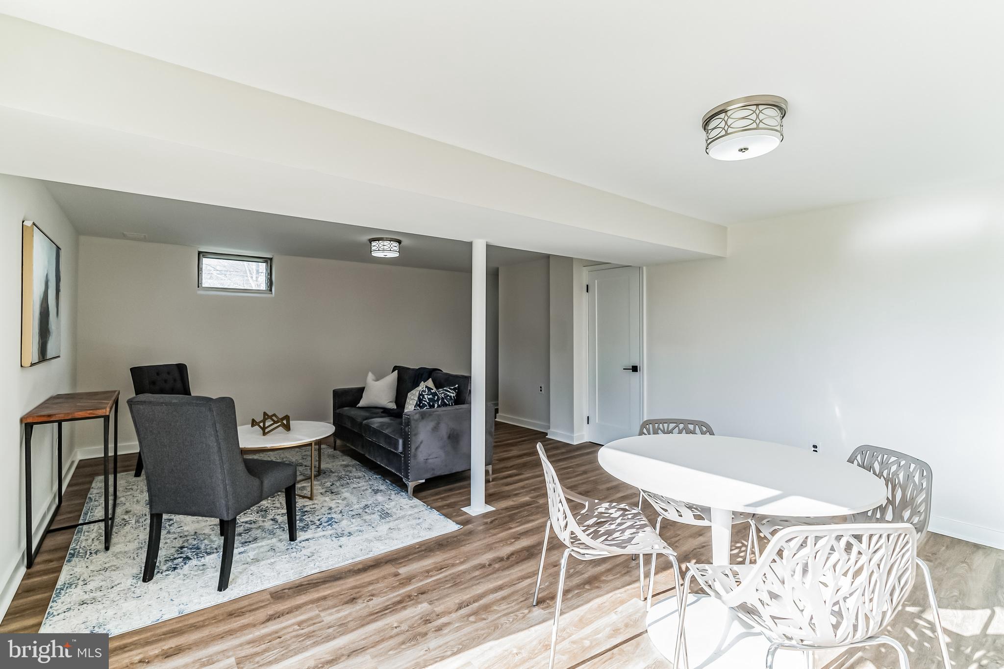 WILLOW GROVE - Residential