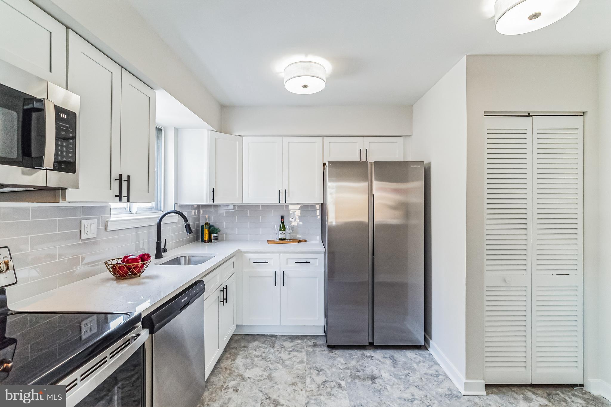 WILLOW GROVE - Residential