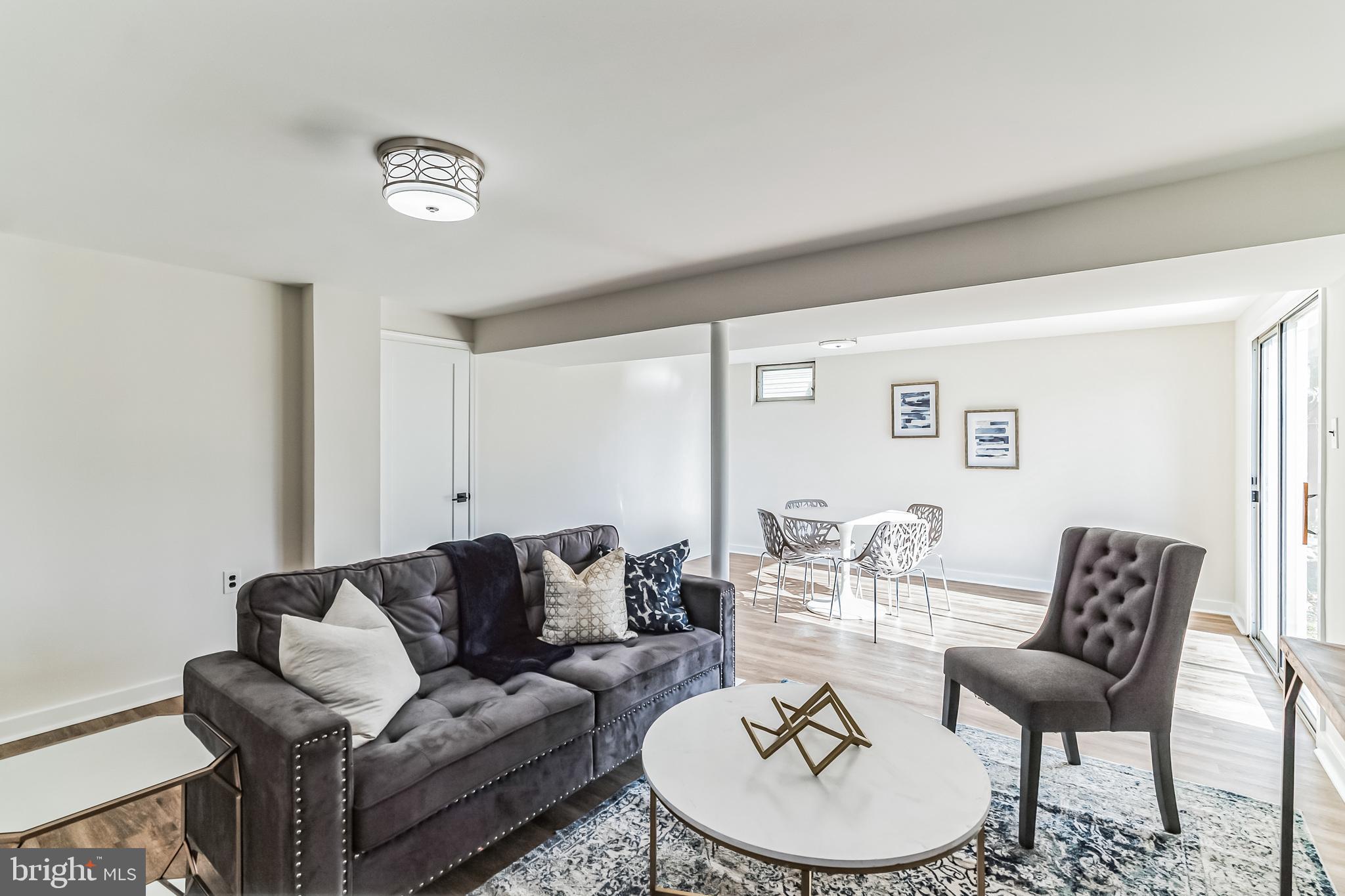 WILLOW GROVE - Residential