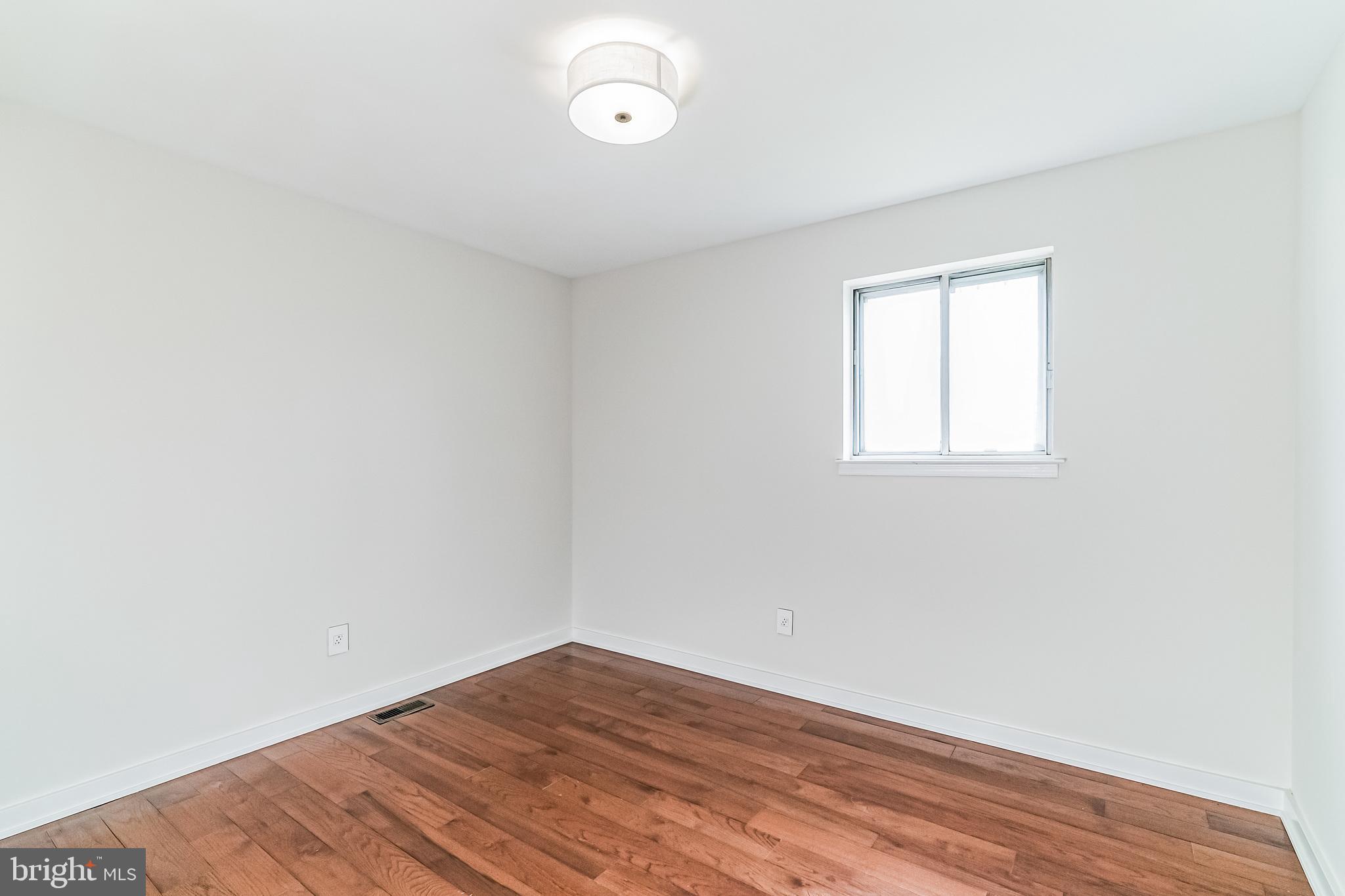 WILLOW GROVE - Residential