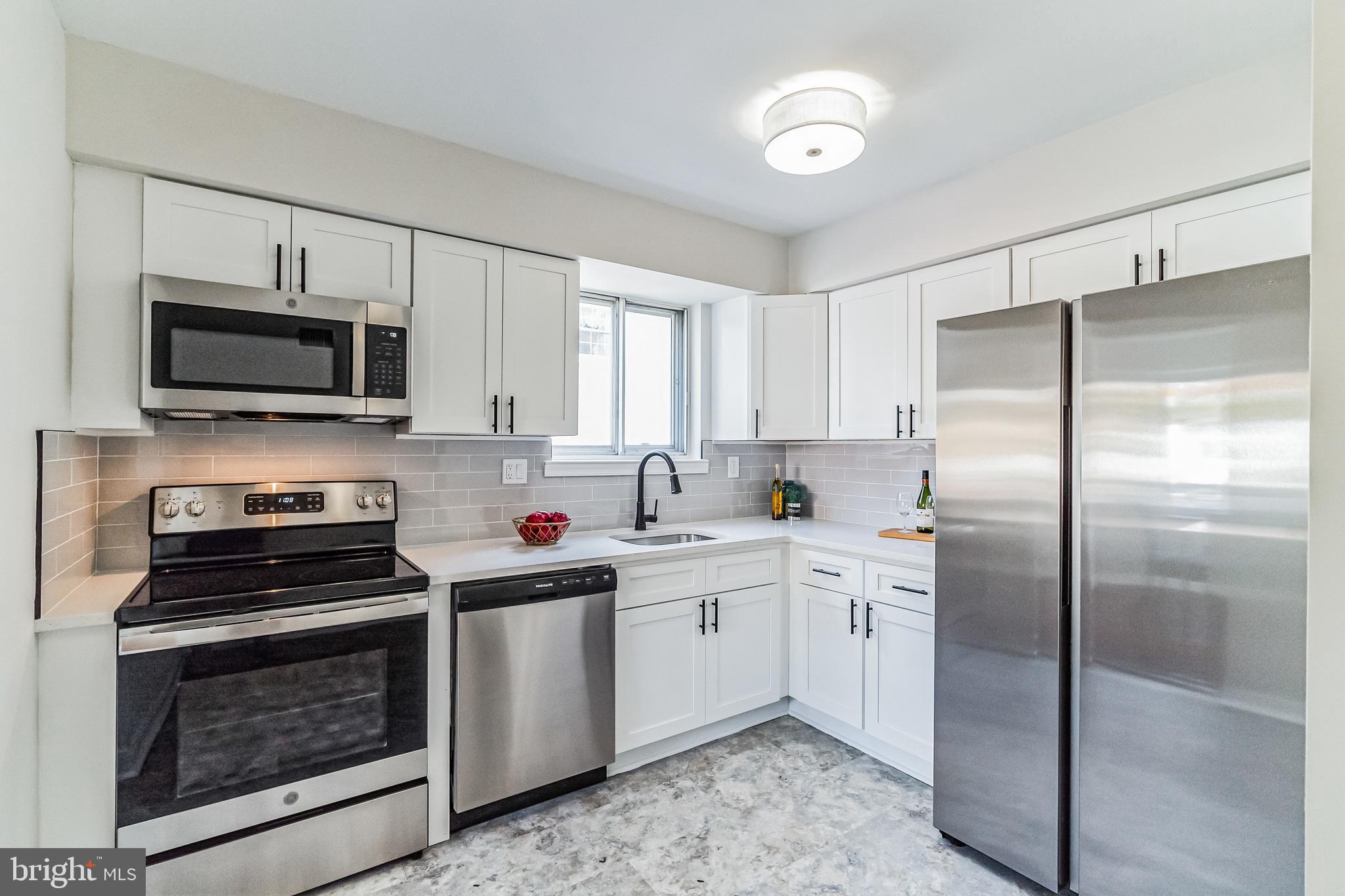 WILLOW GROVE - Residential