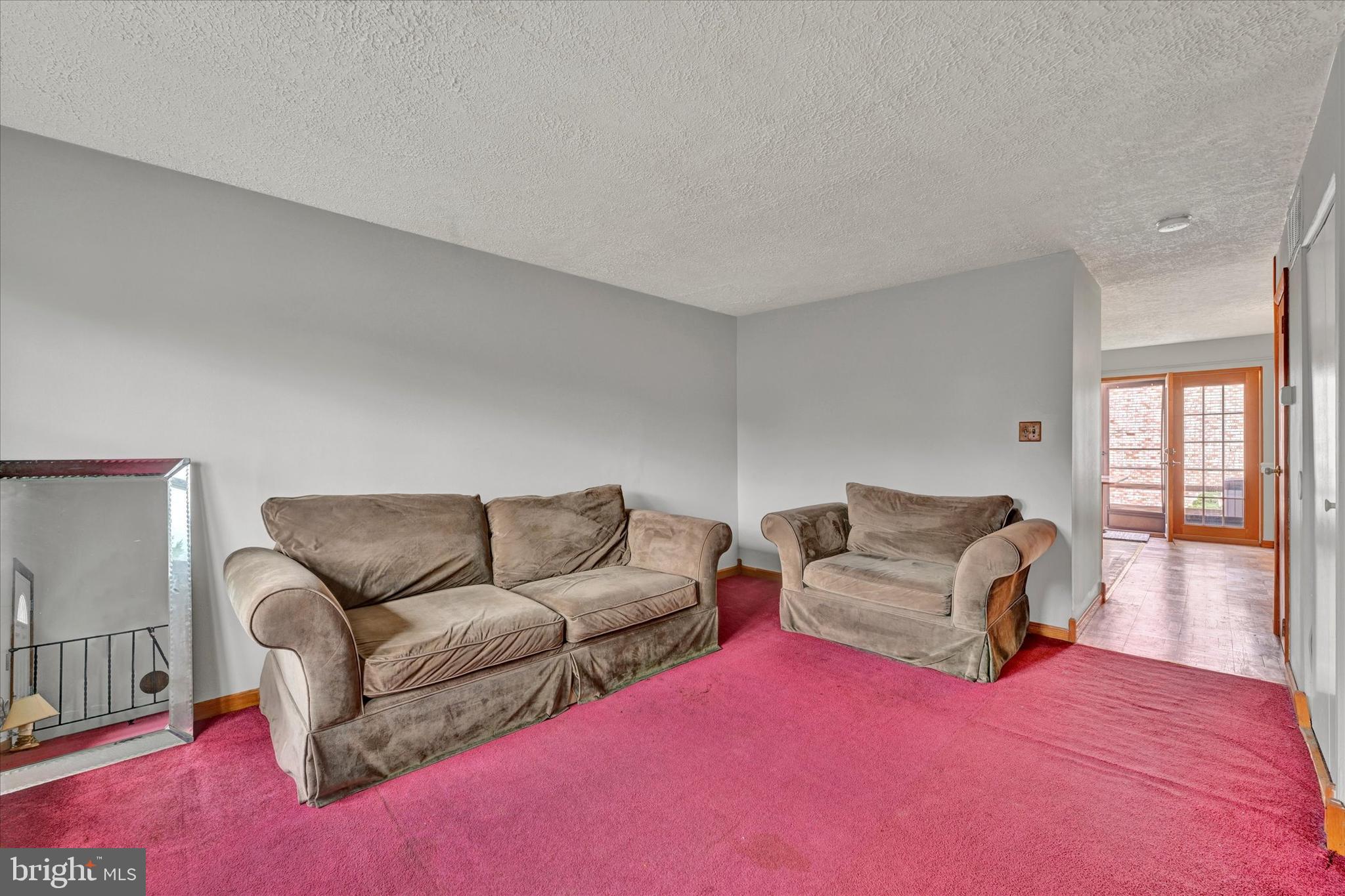 1587 LYNCH ROAD