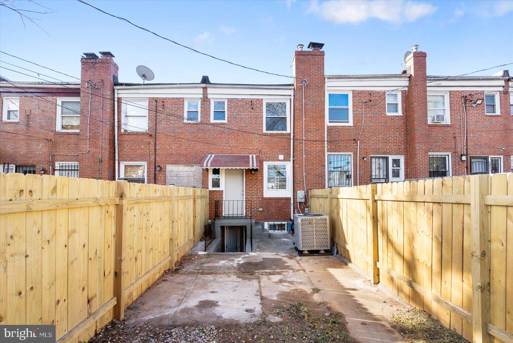 PARK HEIGHTS - Residential