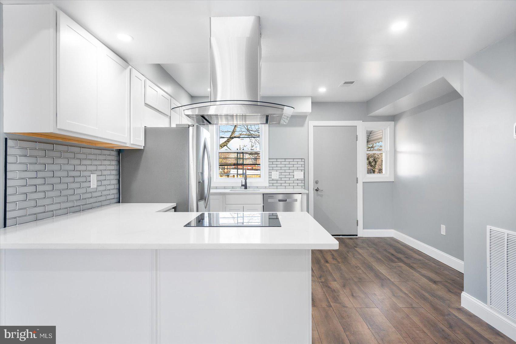 PARK HEIGHTS - Residential