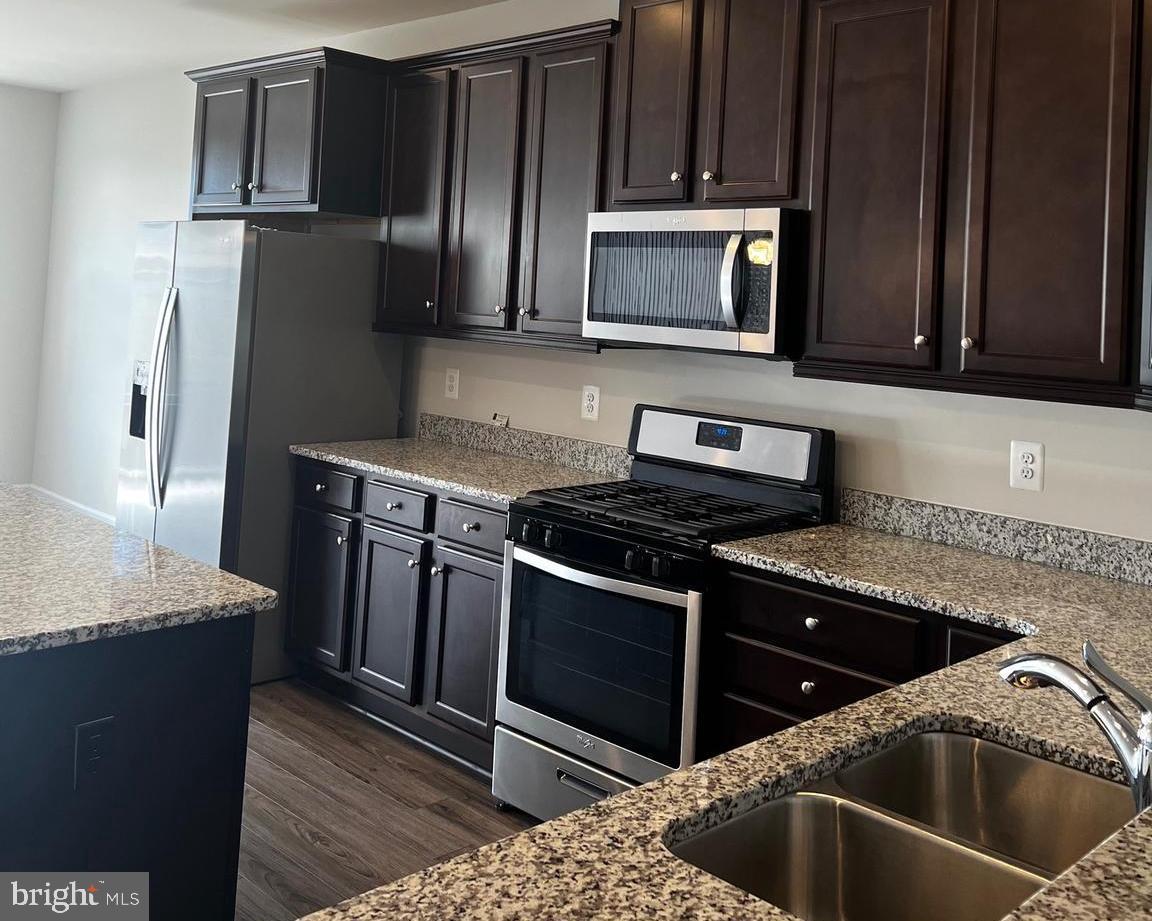 3507 GENTLE BREEZE DRIVE