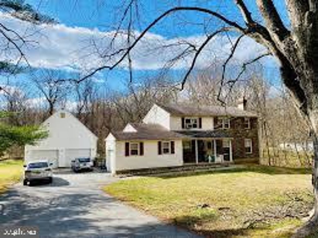 Photo of 630 Mount Alverno Road, MEDIA, PA 19063 (MLS # PADE2102726)