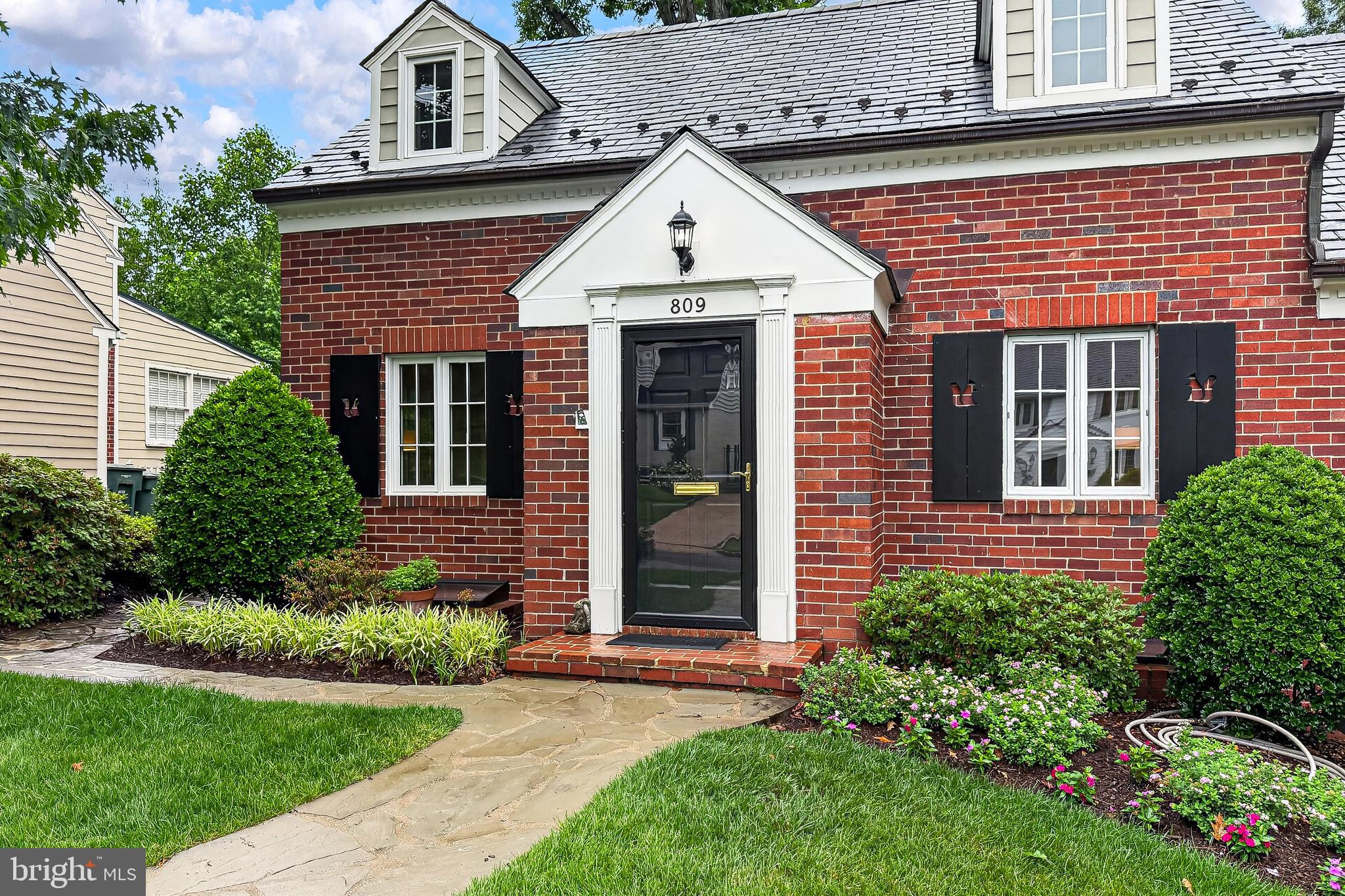 809 ENDERBY DRIVE