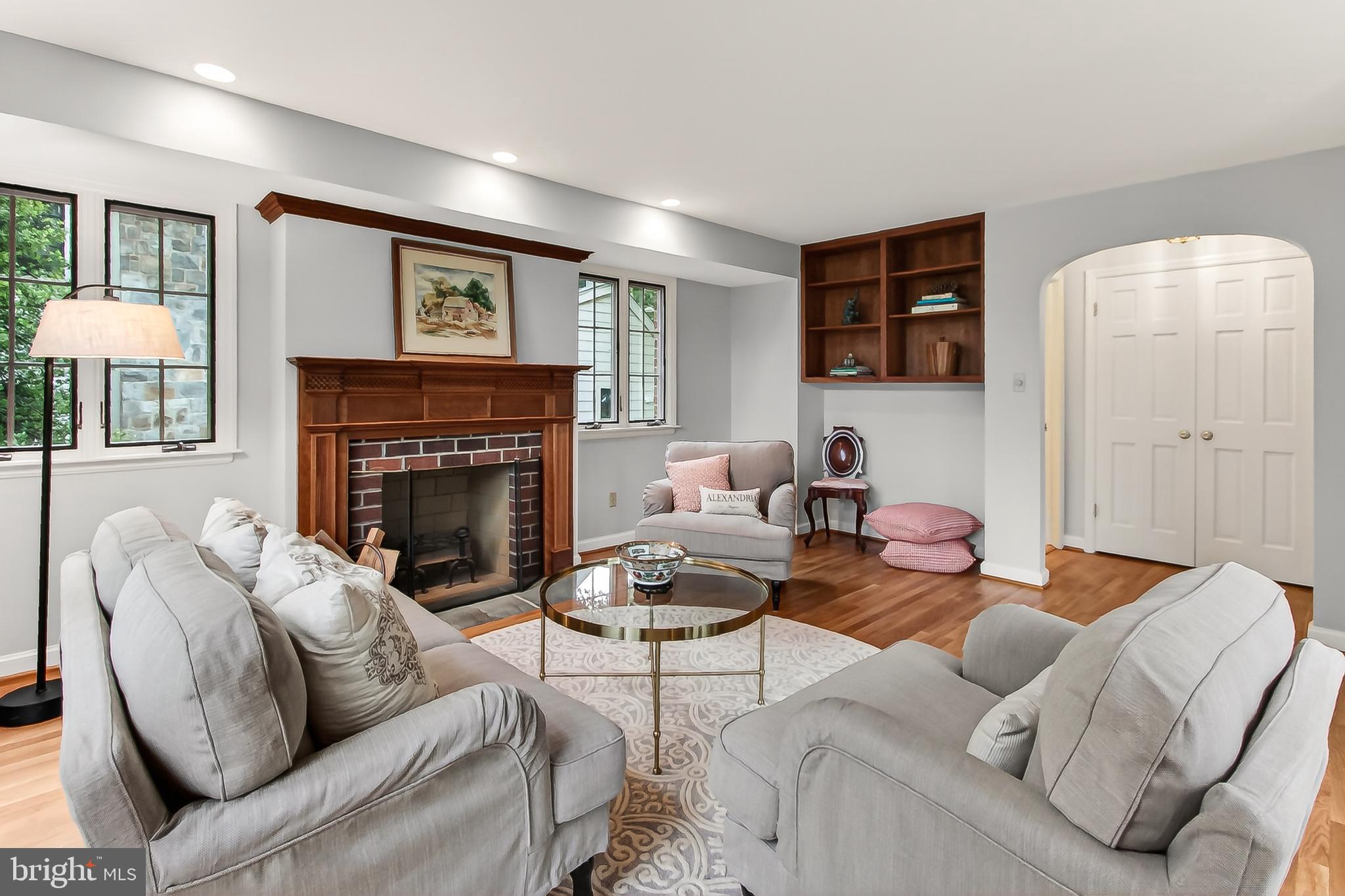 BEVERLY HILLS - Residential