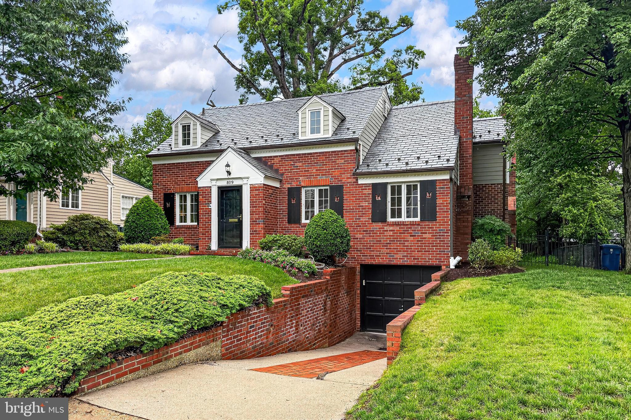 809 ENDERBY DRIVE