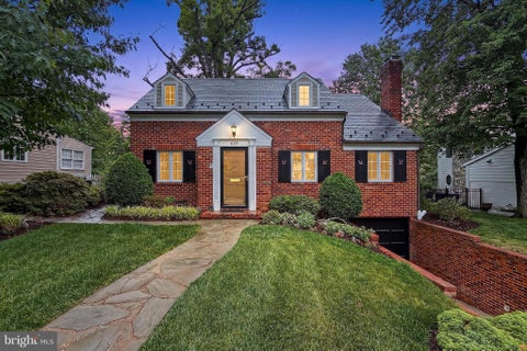 Homes For Sale - 809 Enderby Drive<br/> ALEXANDRIA, VA 22302