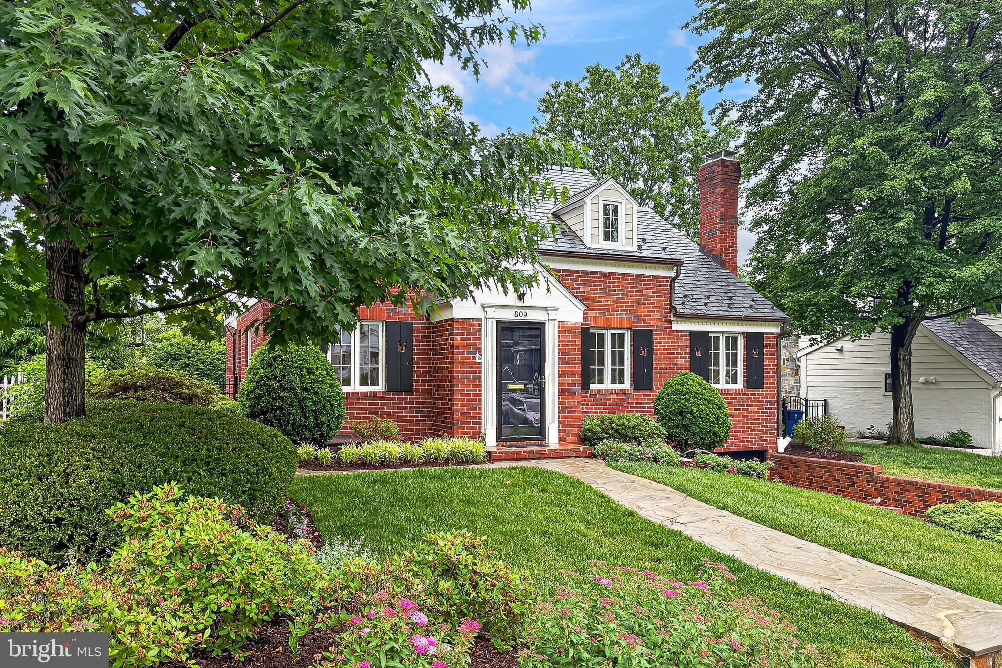 809 ENDERBY DRIVE