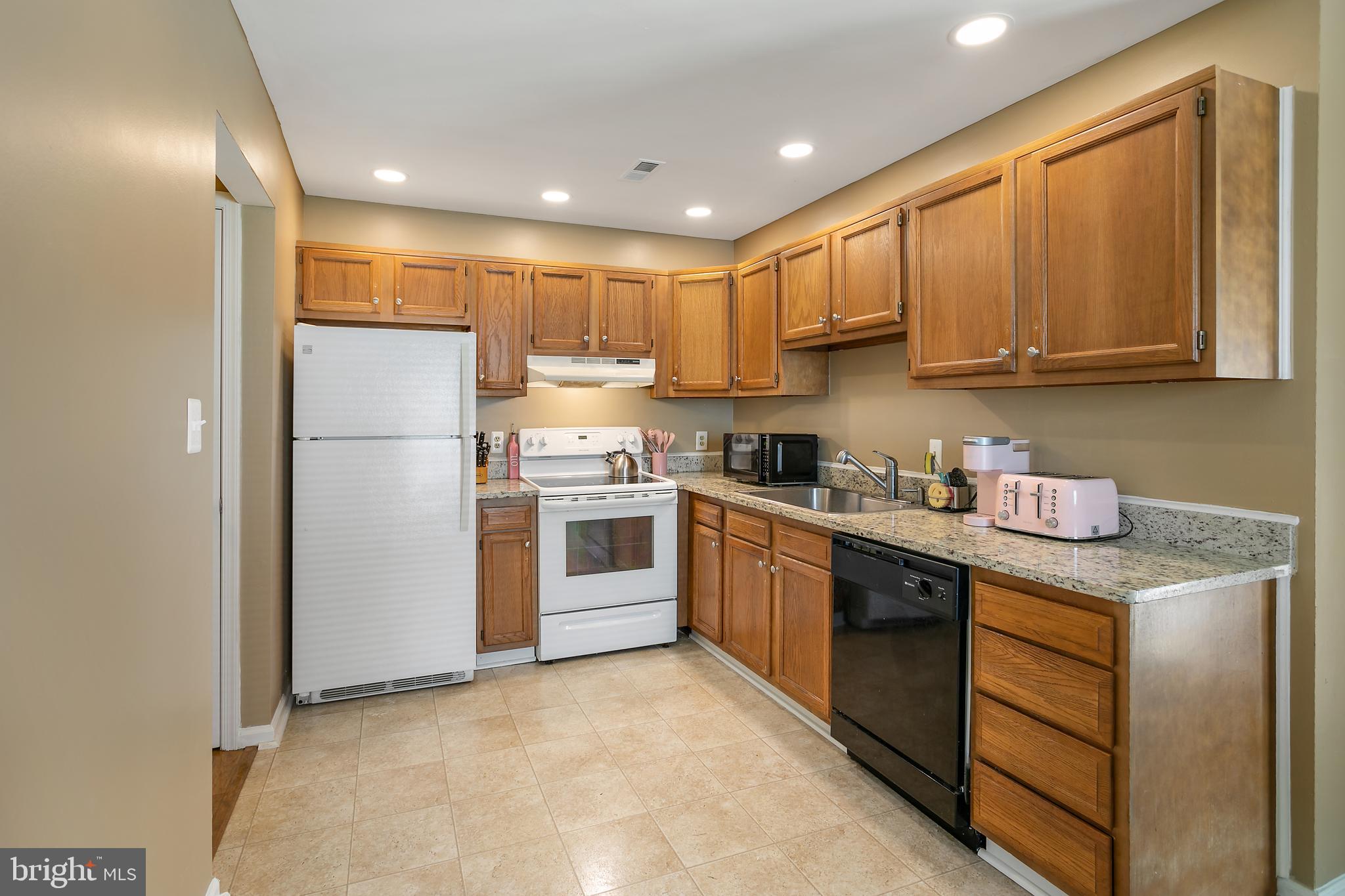 STAFFORD MEADOWS - Residential