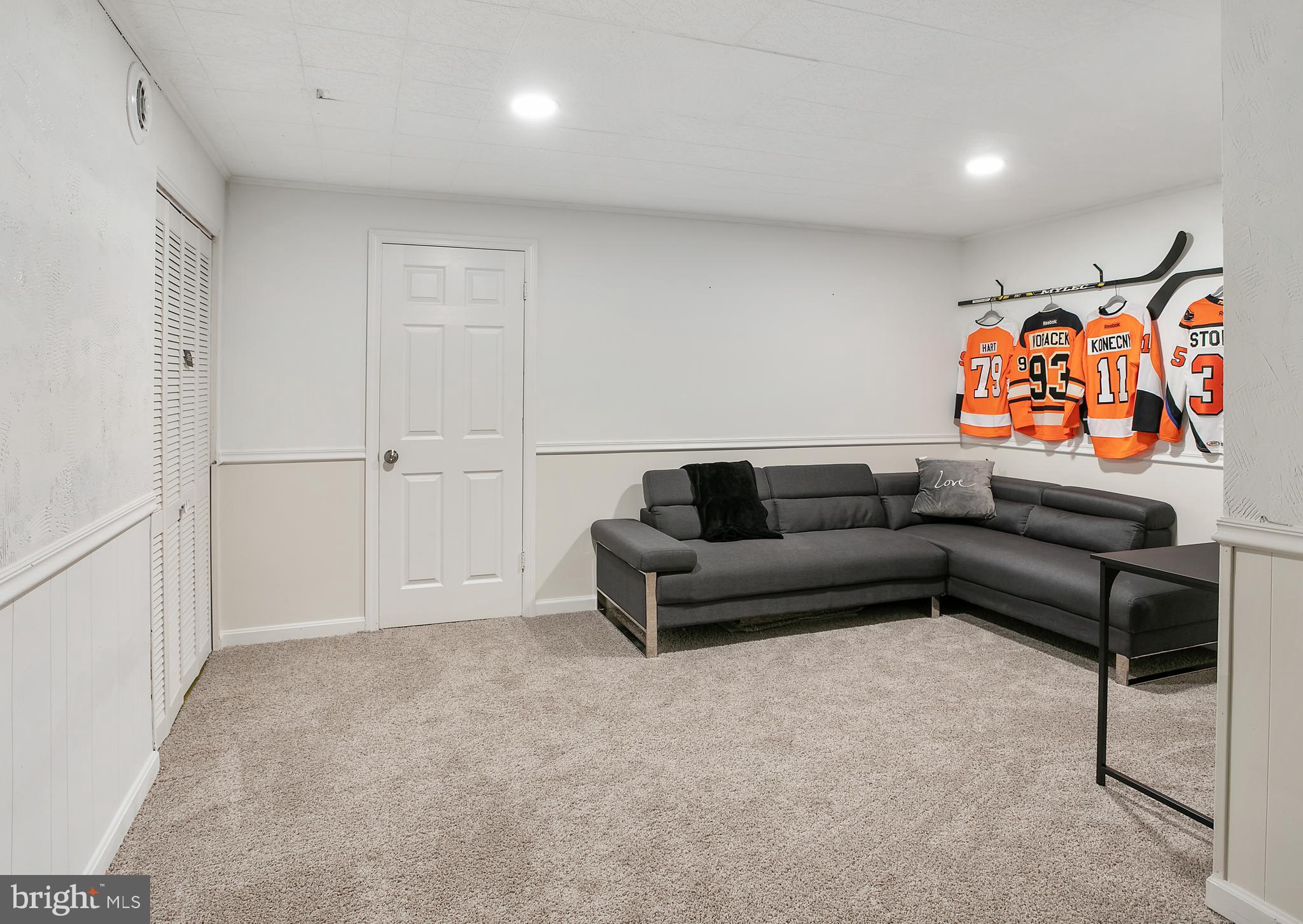 STAFFORD MEADOWS - Residential