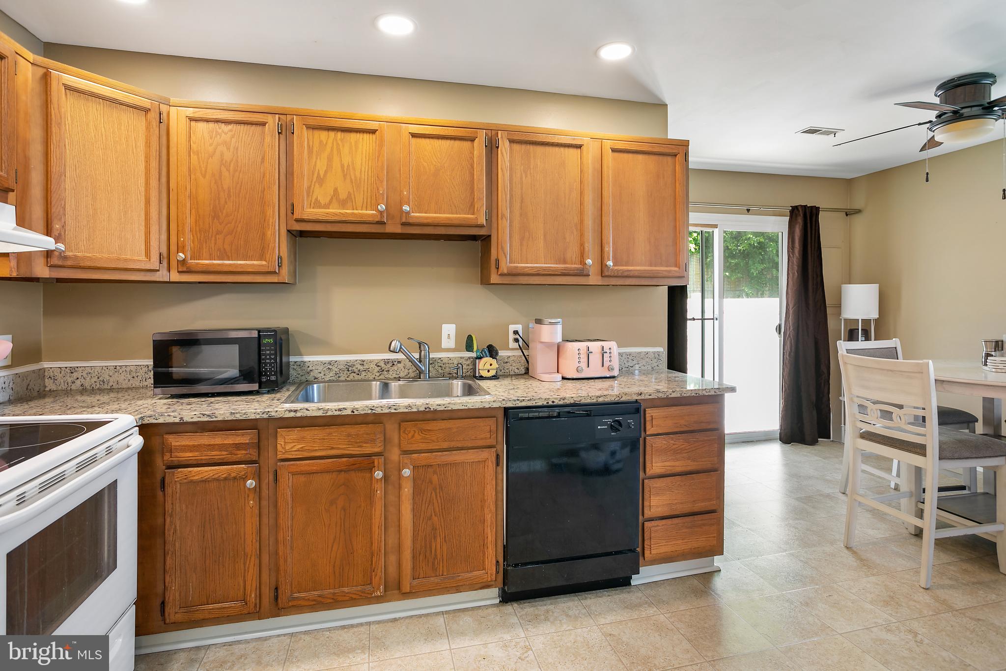 STAFFORD MEADOWS - Residential