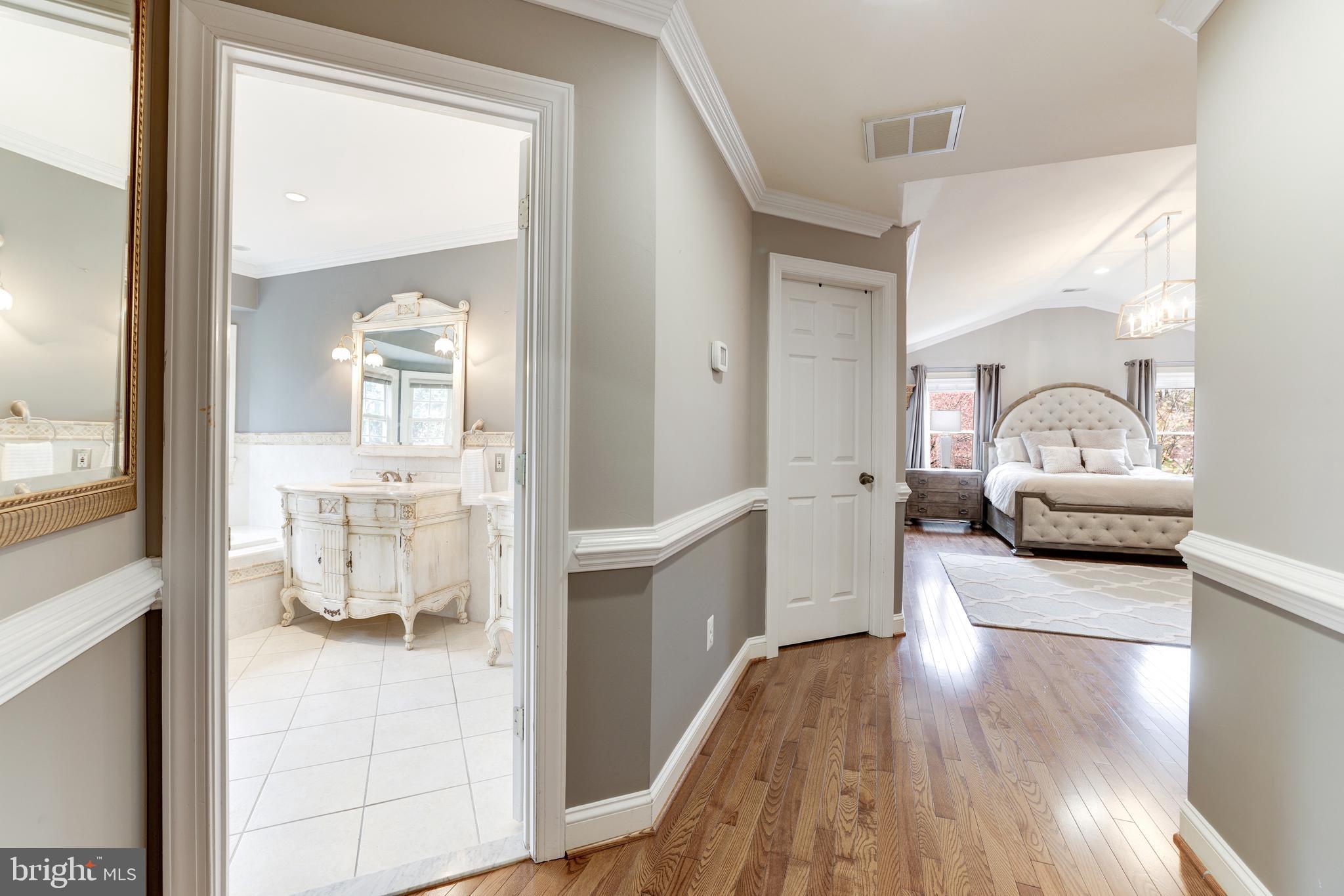 SENECA GATE - Residential