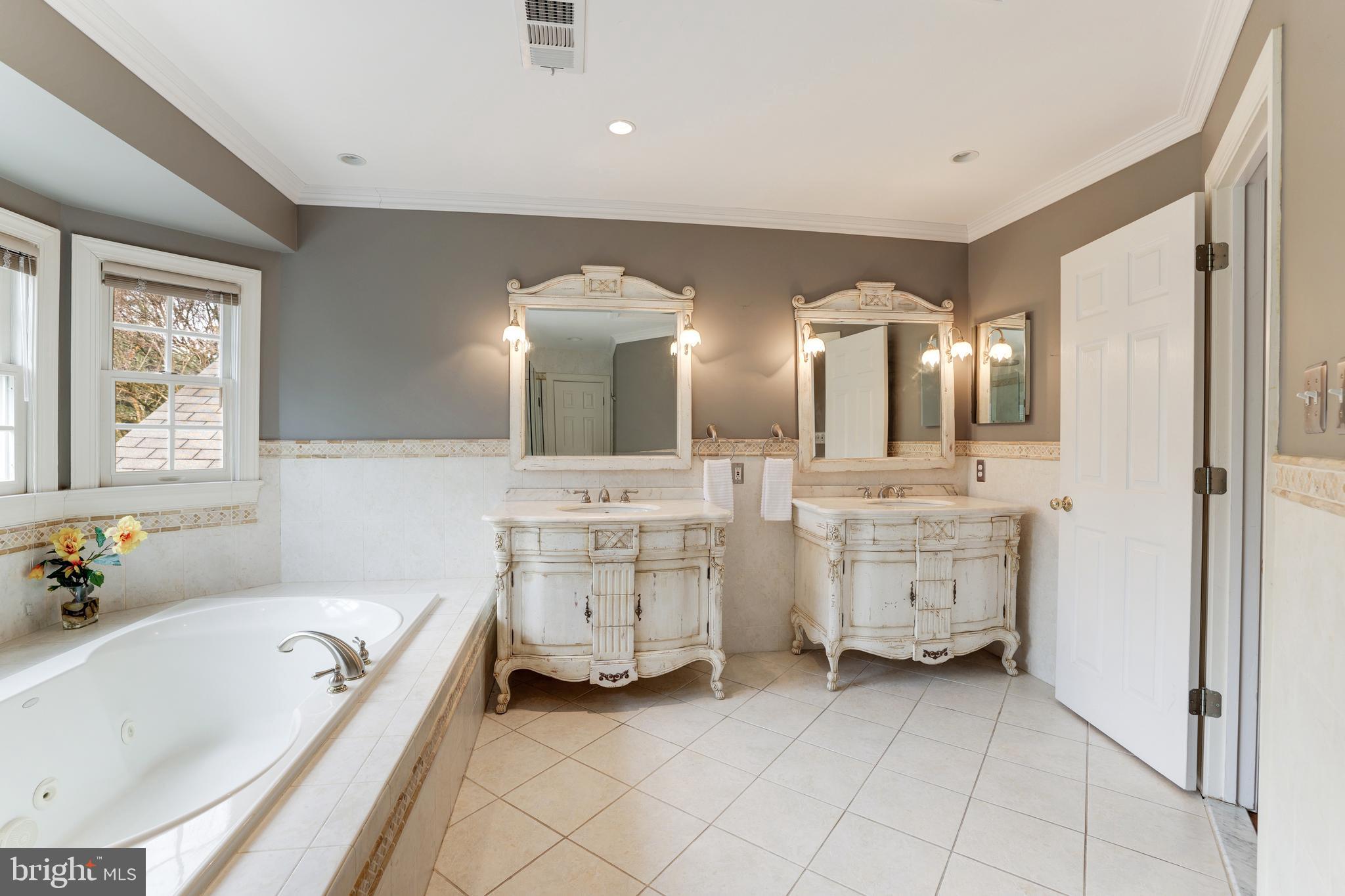 SENECA GATE - Residential