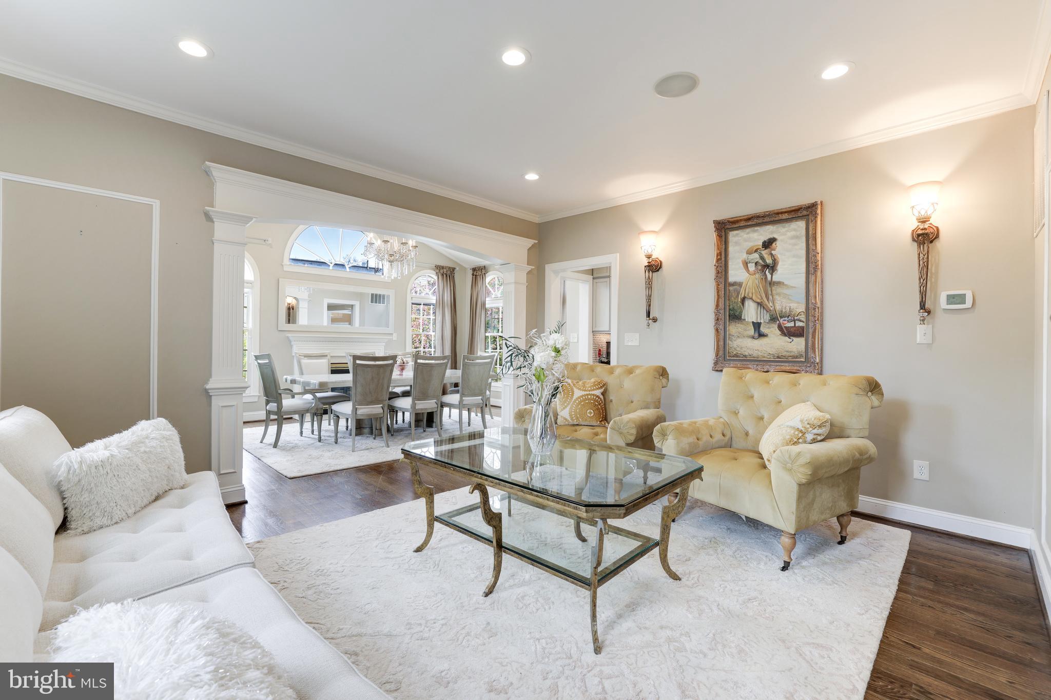 SENECA GATE - Residential