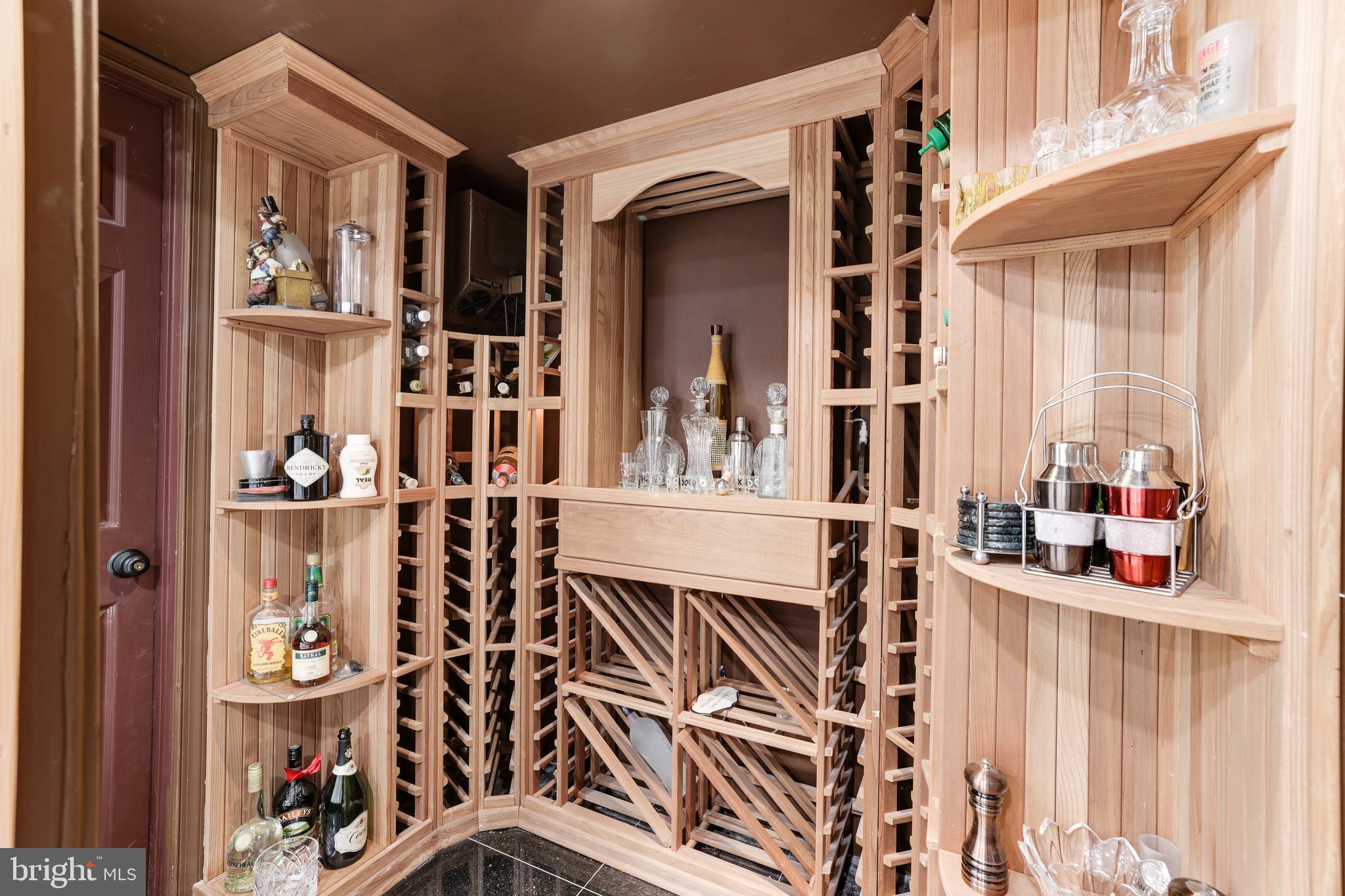 SENECA GATE - Residential