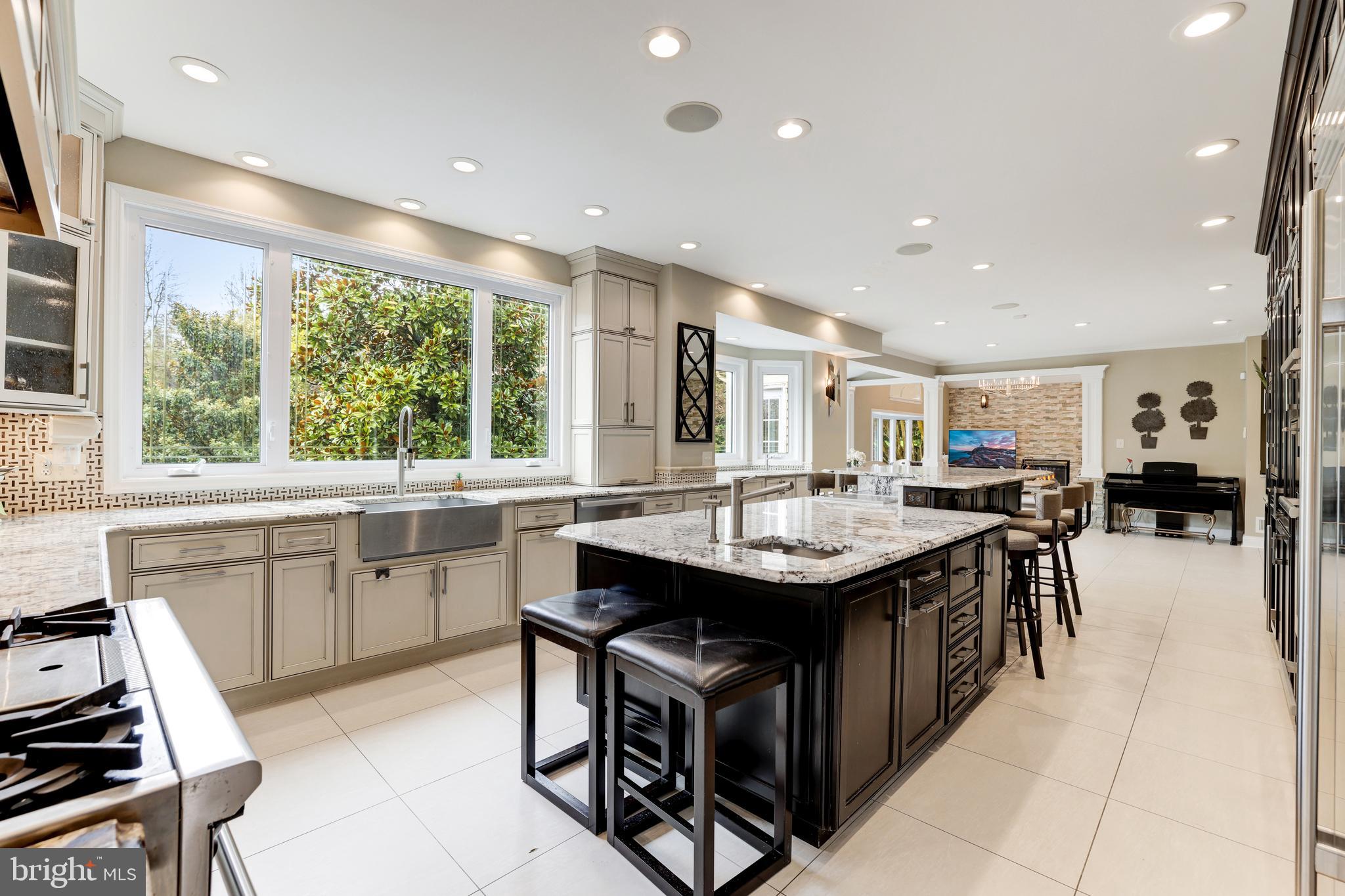 SENECA GATE - Residential