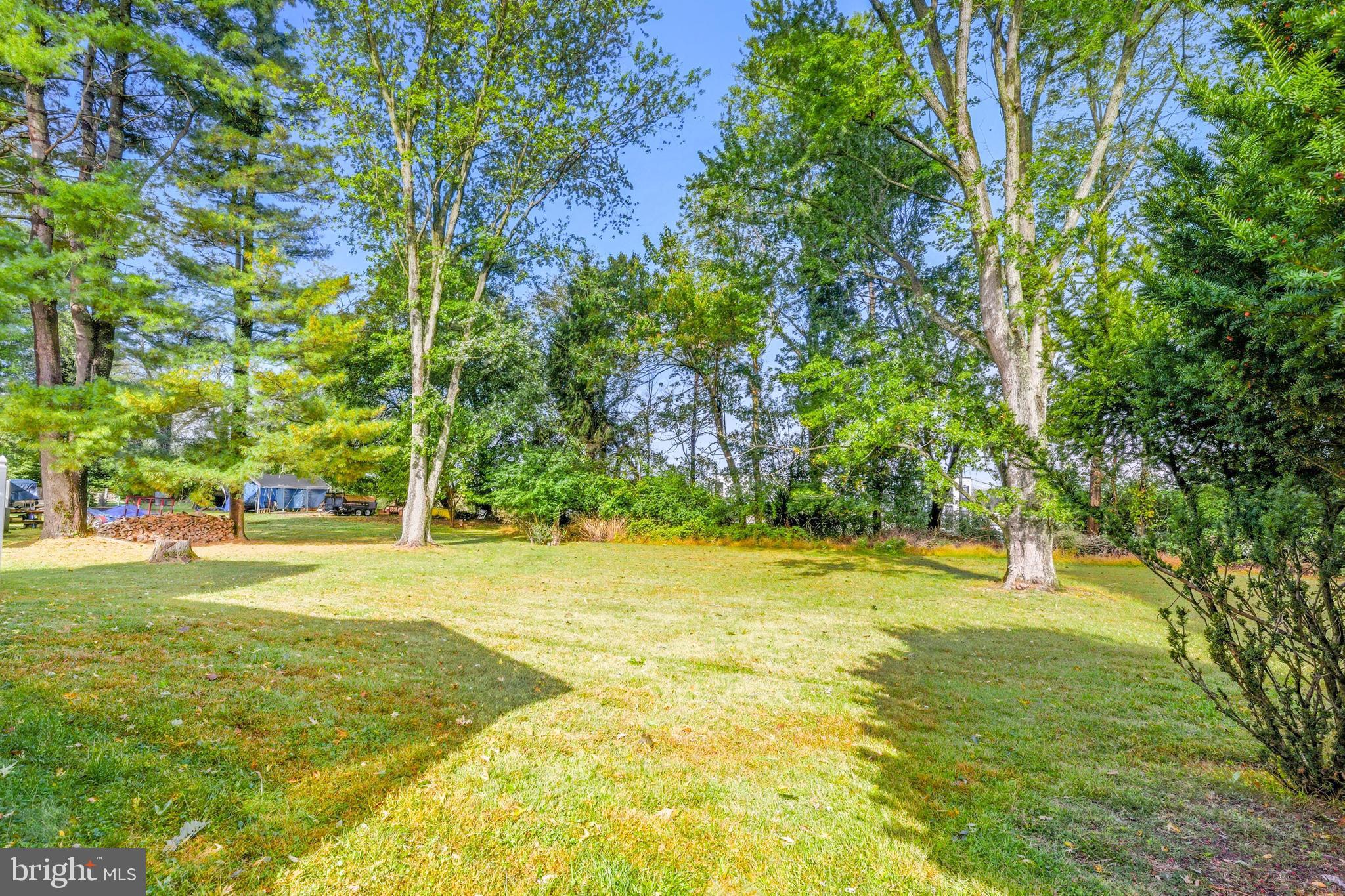 305 LARCHWOOD ROAD