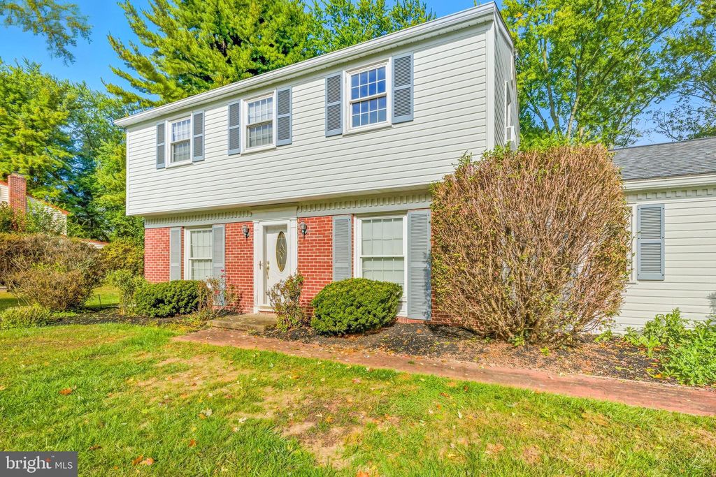 Photo of 305 Larchwood Road, WEST CHESTER, PA 19382 (MLS # PACT2111856)
