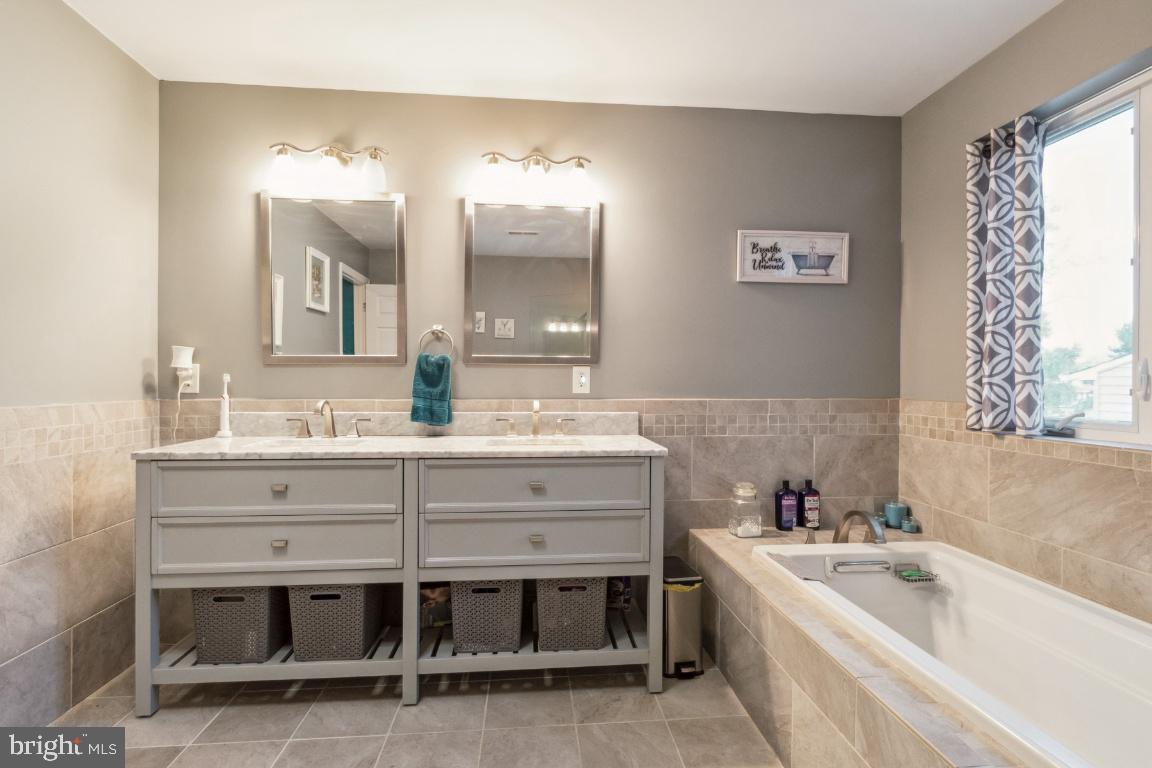 BACK RIVER HIGHLANDS - Residential