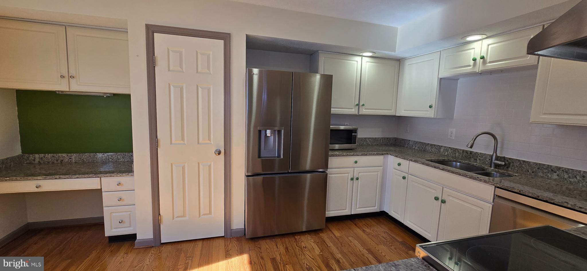 DORSEY SEARCH - Residential Lease