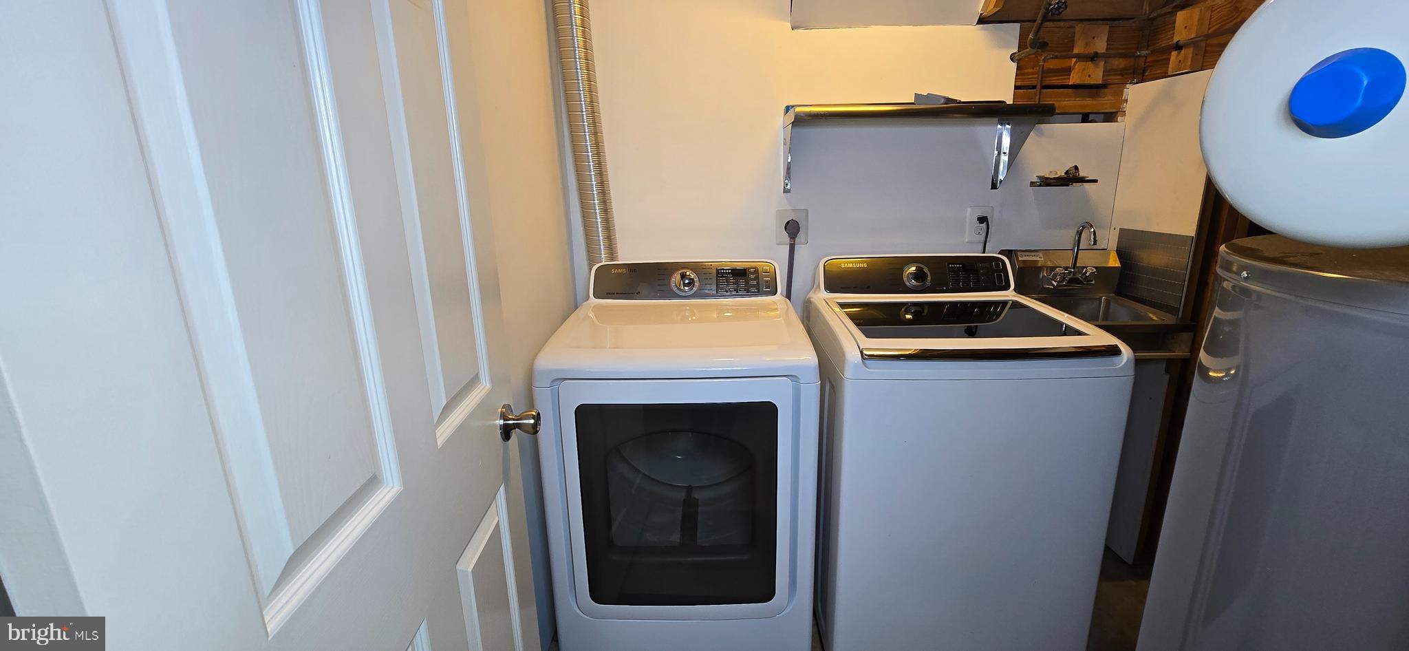 DORSEY SEARCH - Residential Lease