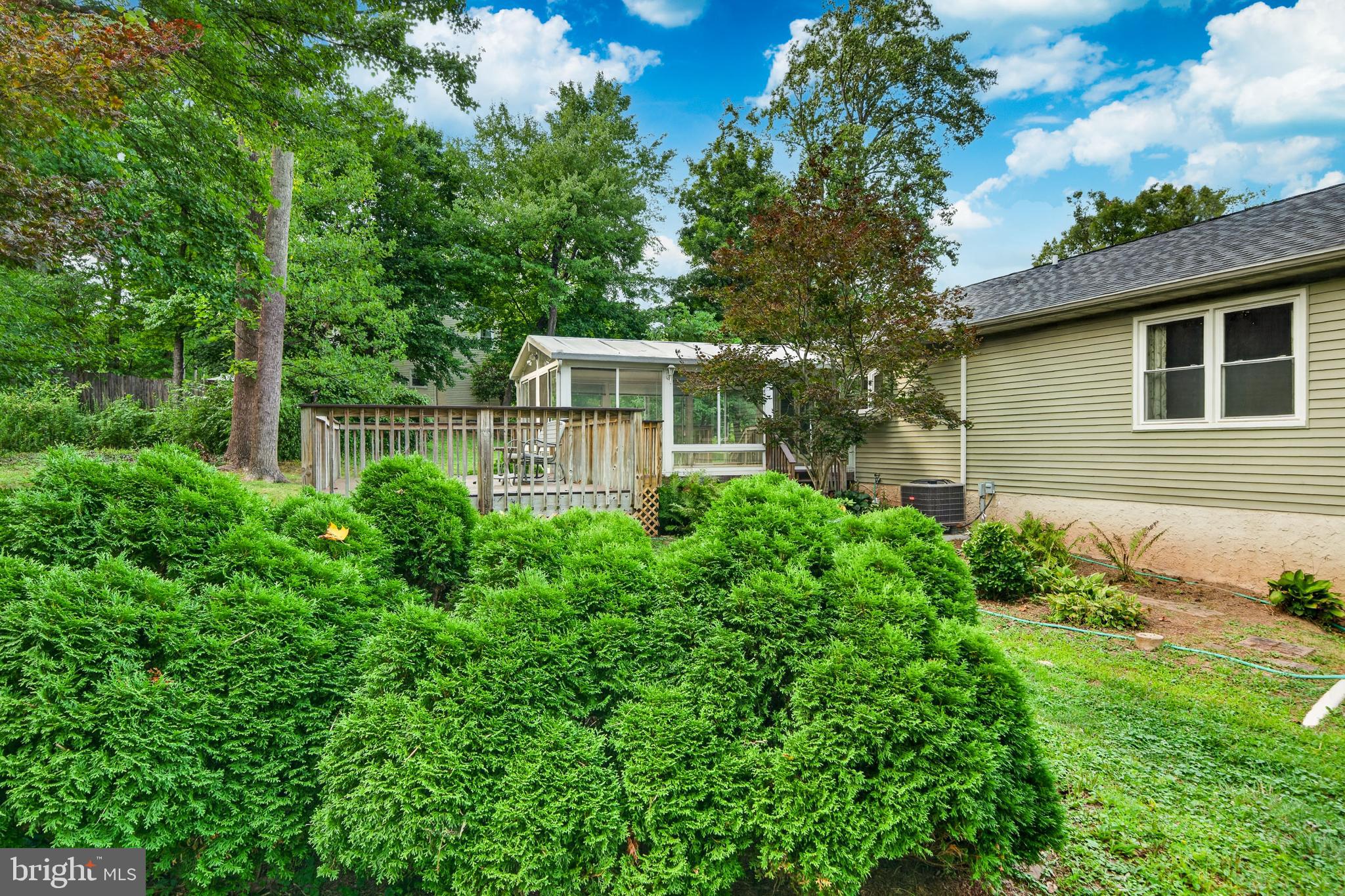 2602 PHEASANT RUN LANE
