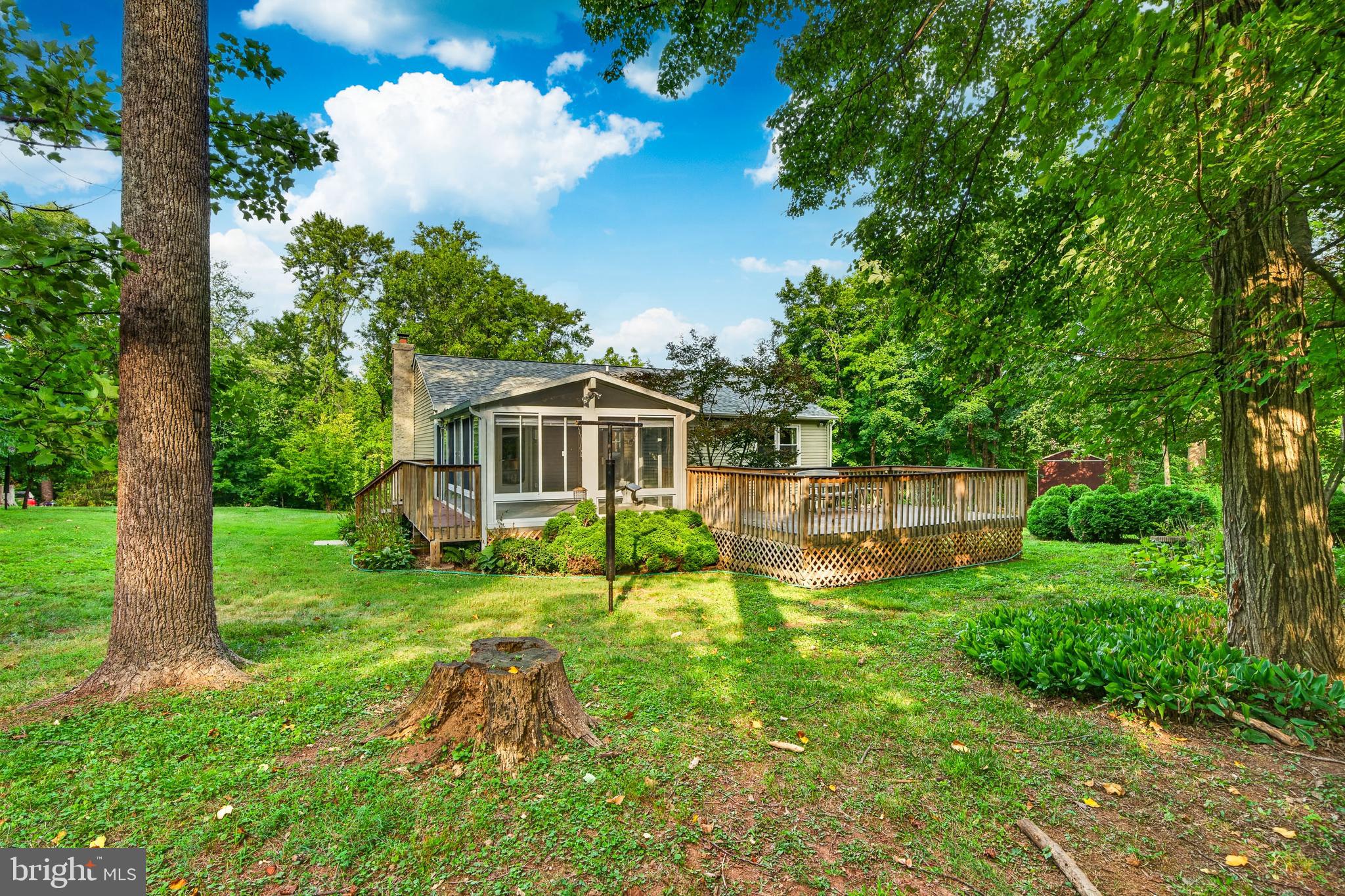 2602 PHEASANT RUN LANE