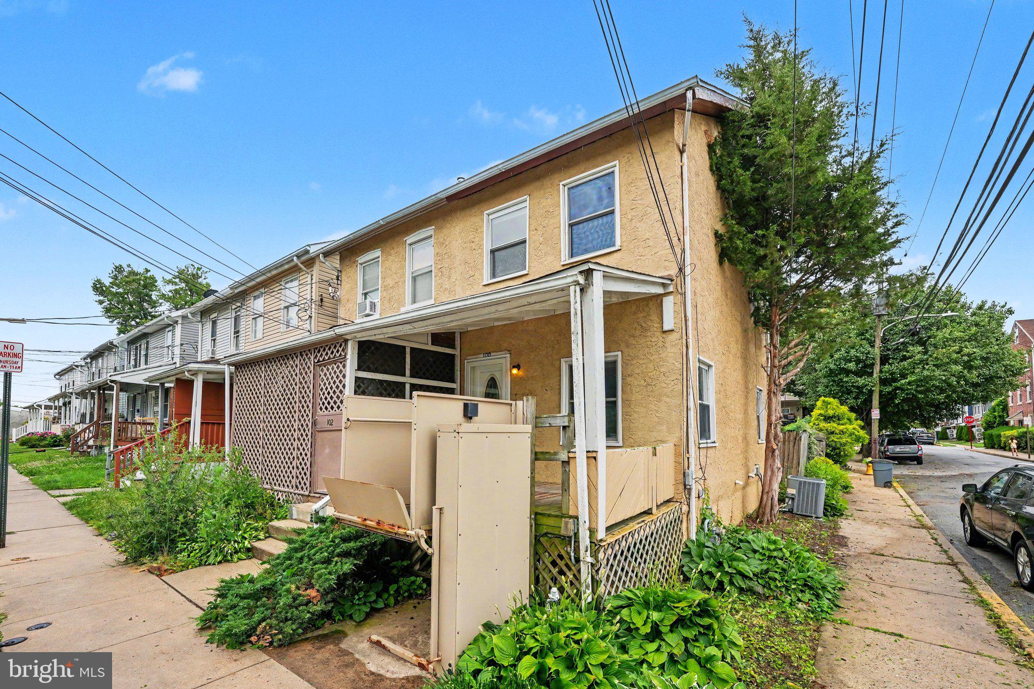 100 POPLAR STREET