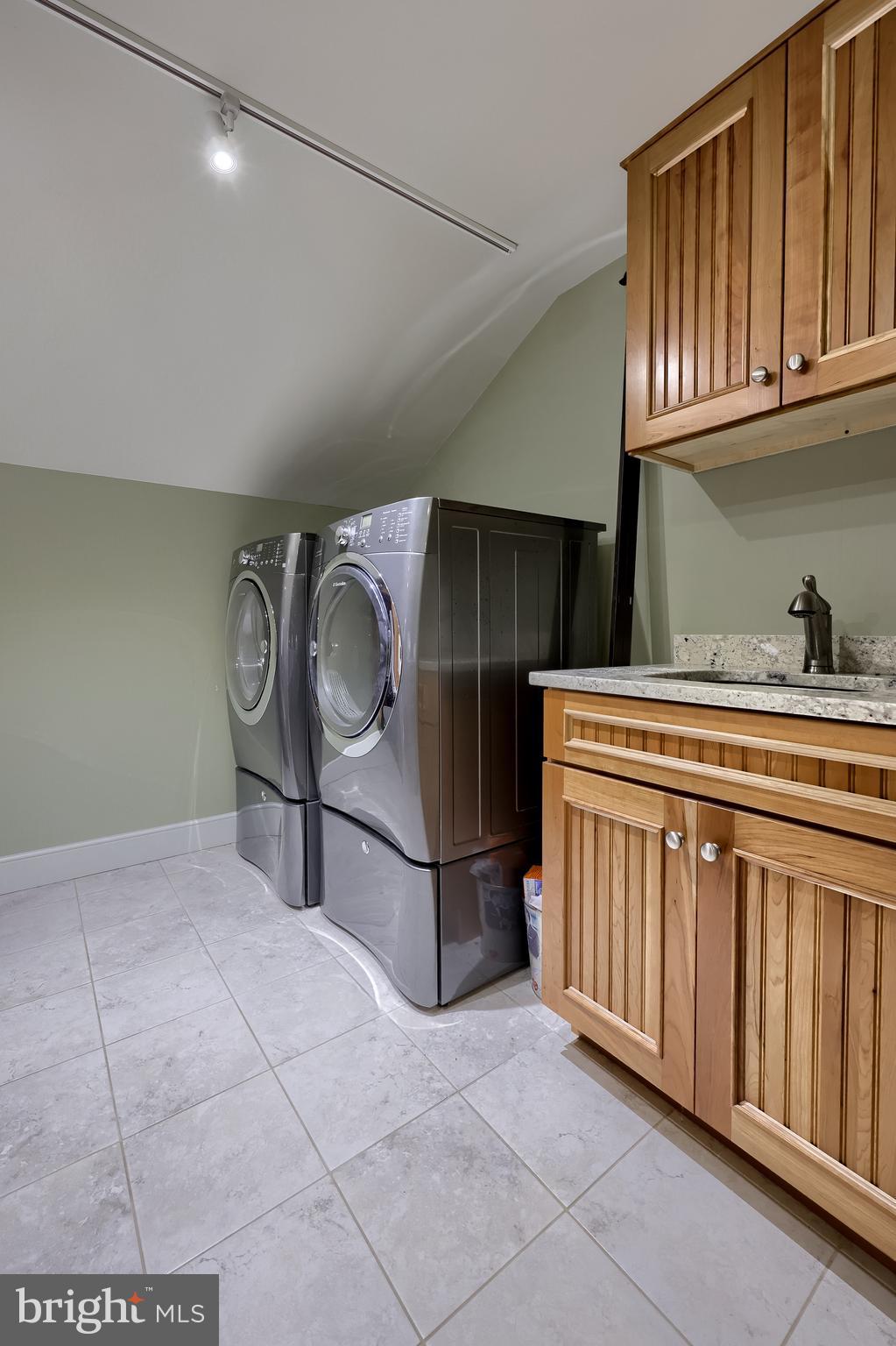 WYNDHAM HILLS - Residential