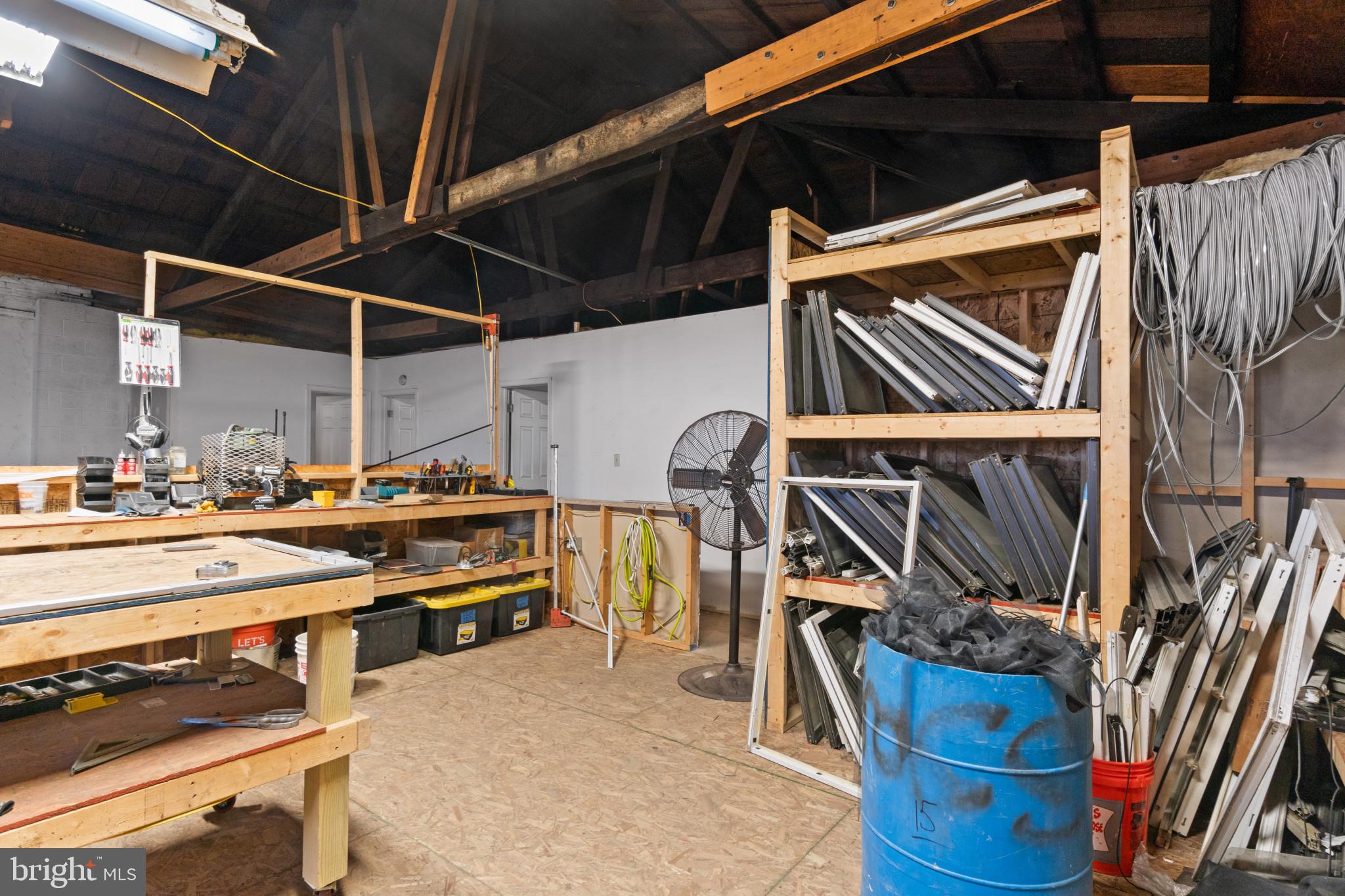 HIGHLANDTOWN - Commercial Sale