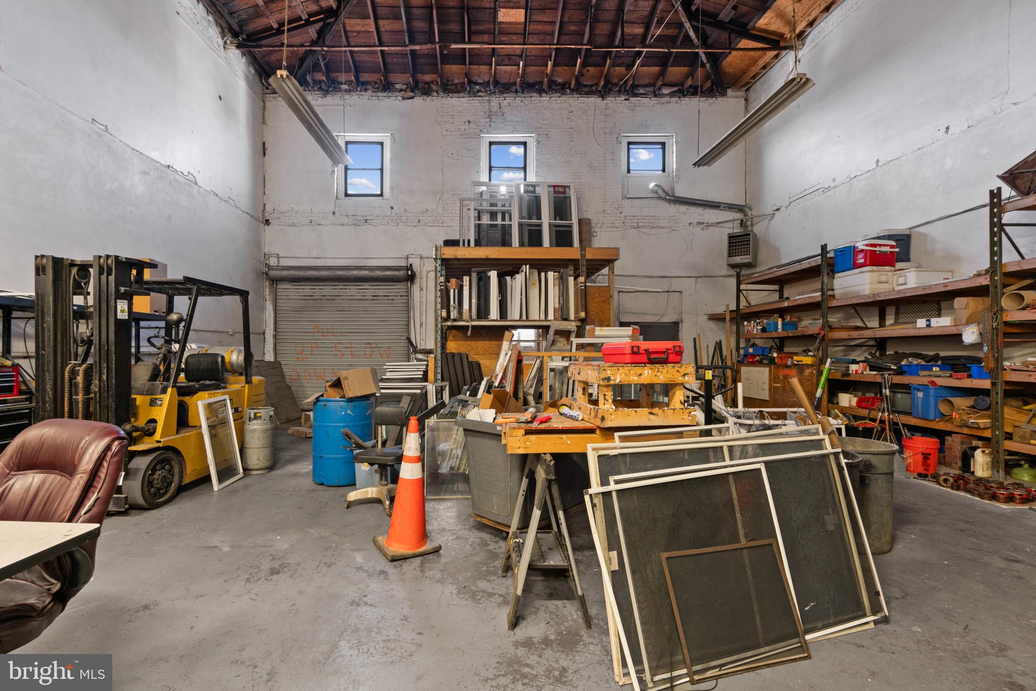 HIGHLANDTOWN - Commercial Sale