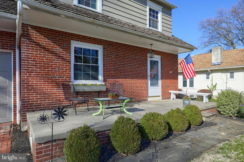 Photo of 703-A PLEASURE RD, LANCASTER, PA 17601 (MLS # PALA2031956)