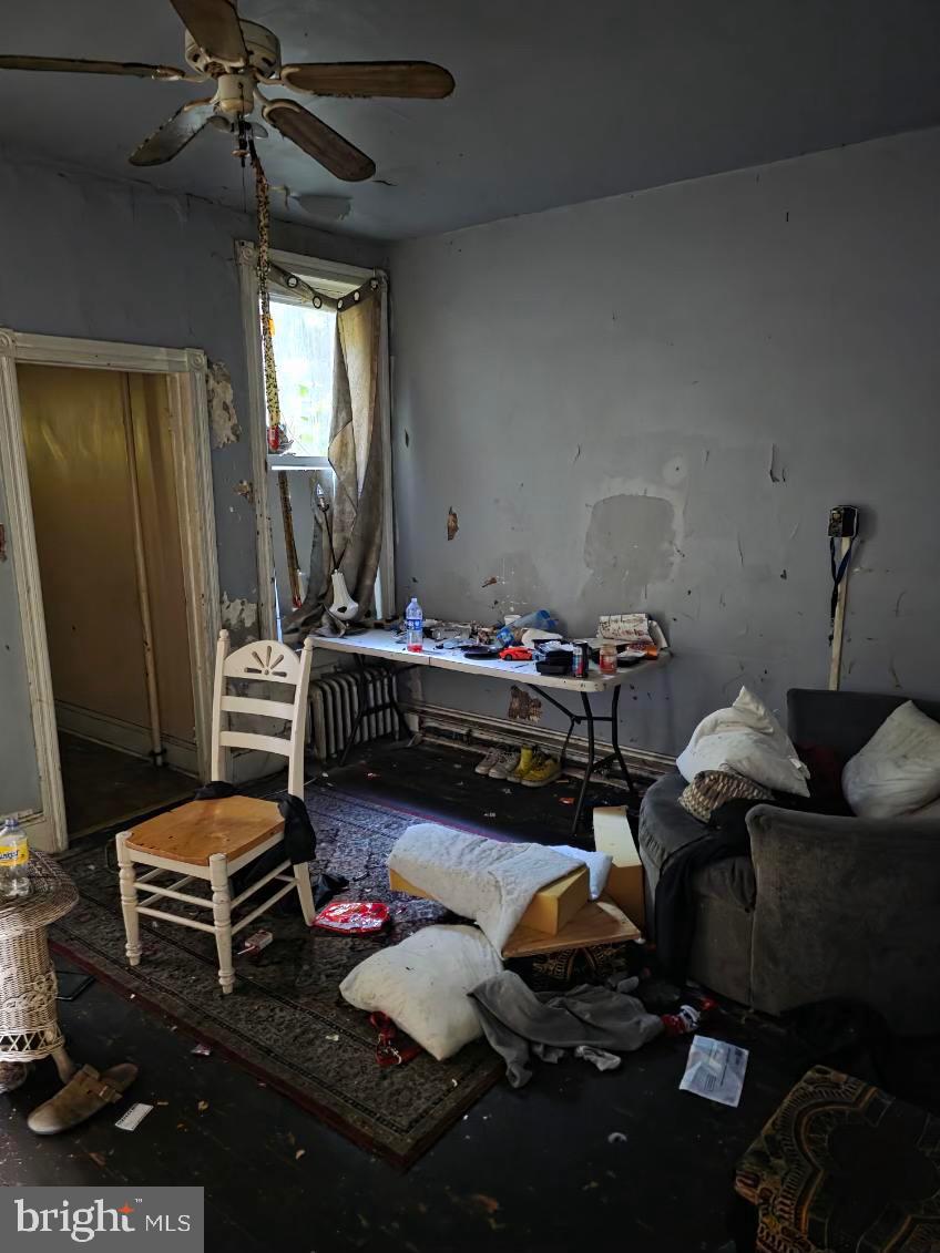 ELMWOOD PARK - Residential