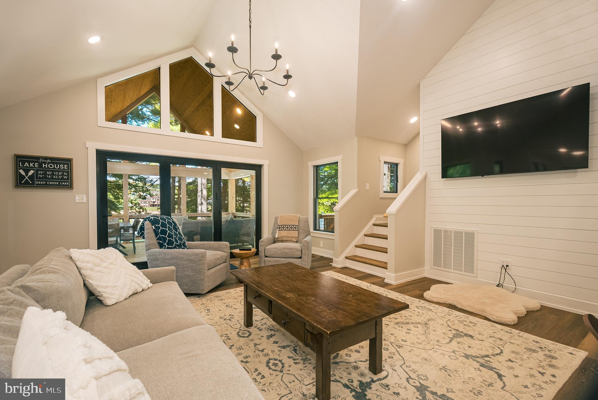 NORTH SHORE - Residential