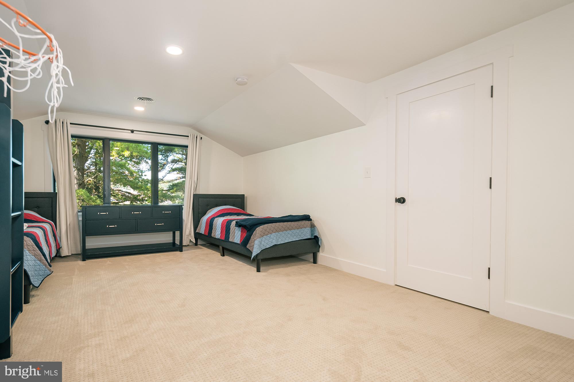 NORTH SHORE - Residential