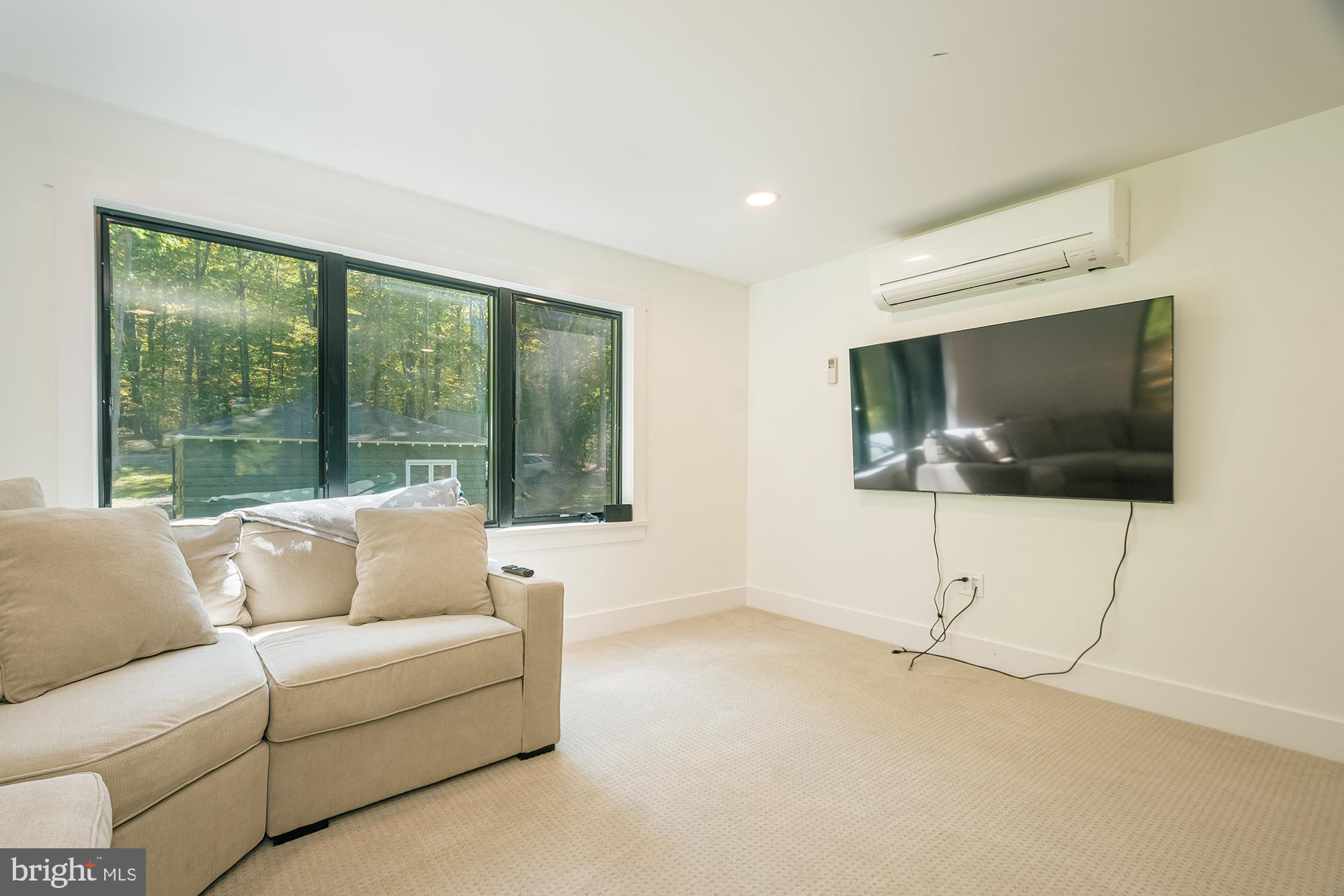 NORTH SHORE - Residential