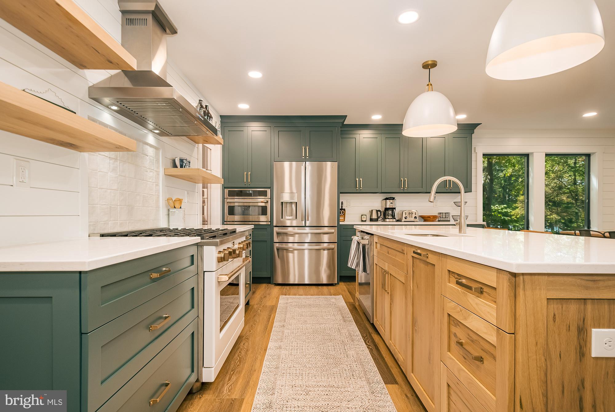 NORTH SHORE - Residential