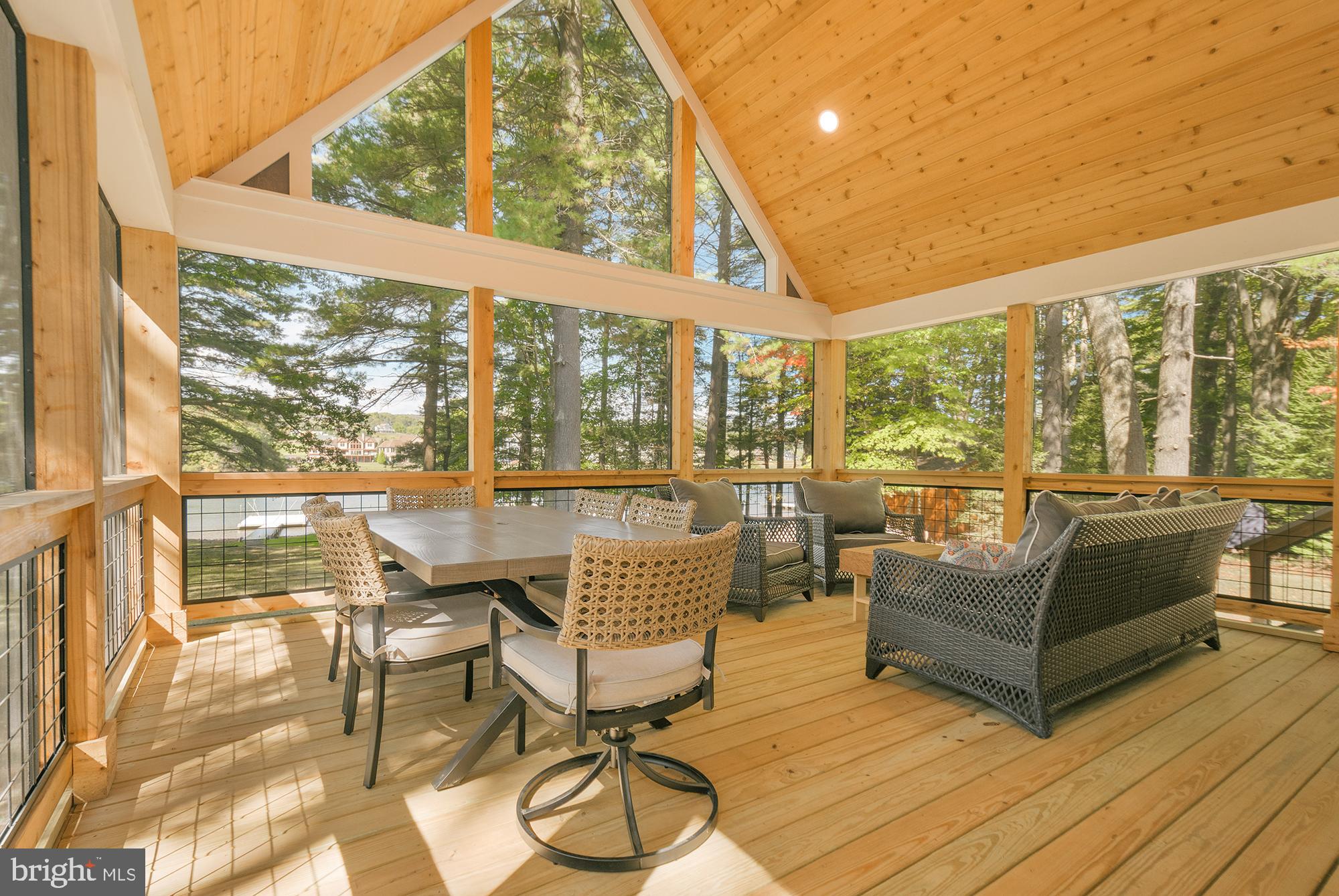 NORTH SHORE - Residential