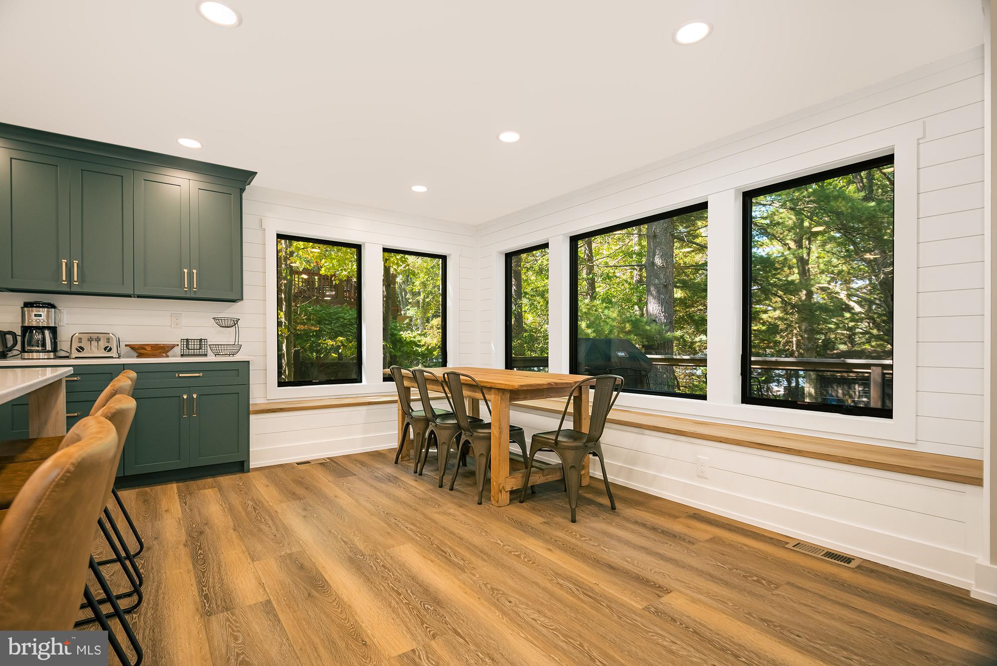 NORTH SHORE - Residential