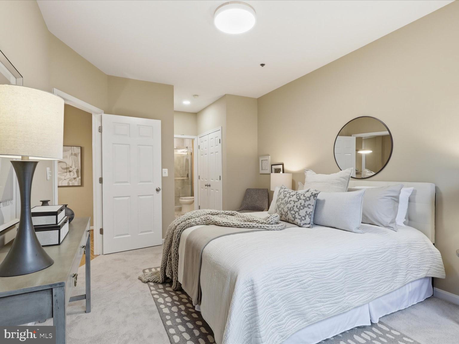 STRATFORD PARK - Residential